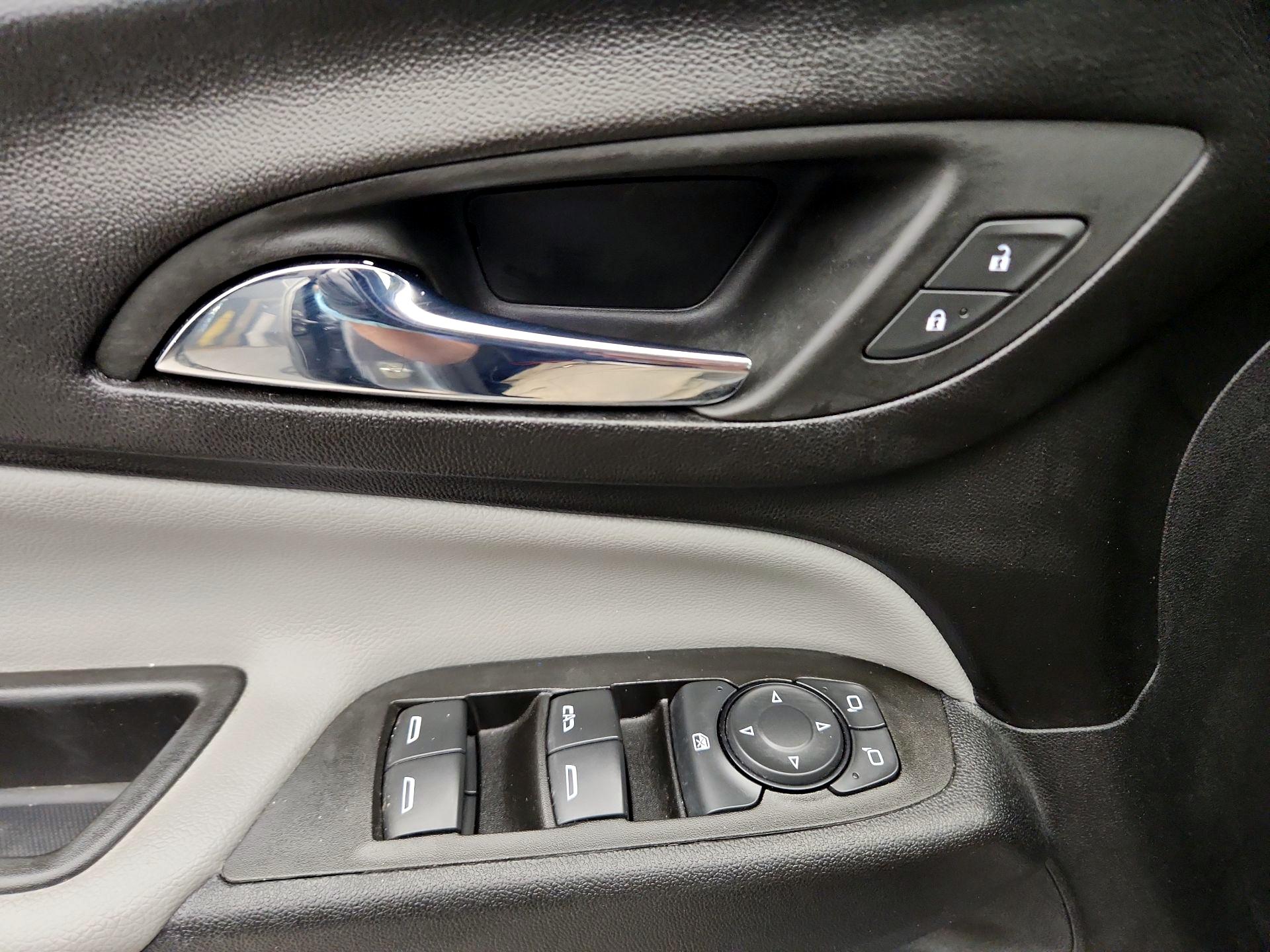 Thumbnail: 2023 Chevrolet Equinox - 12