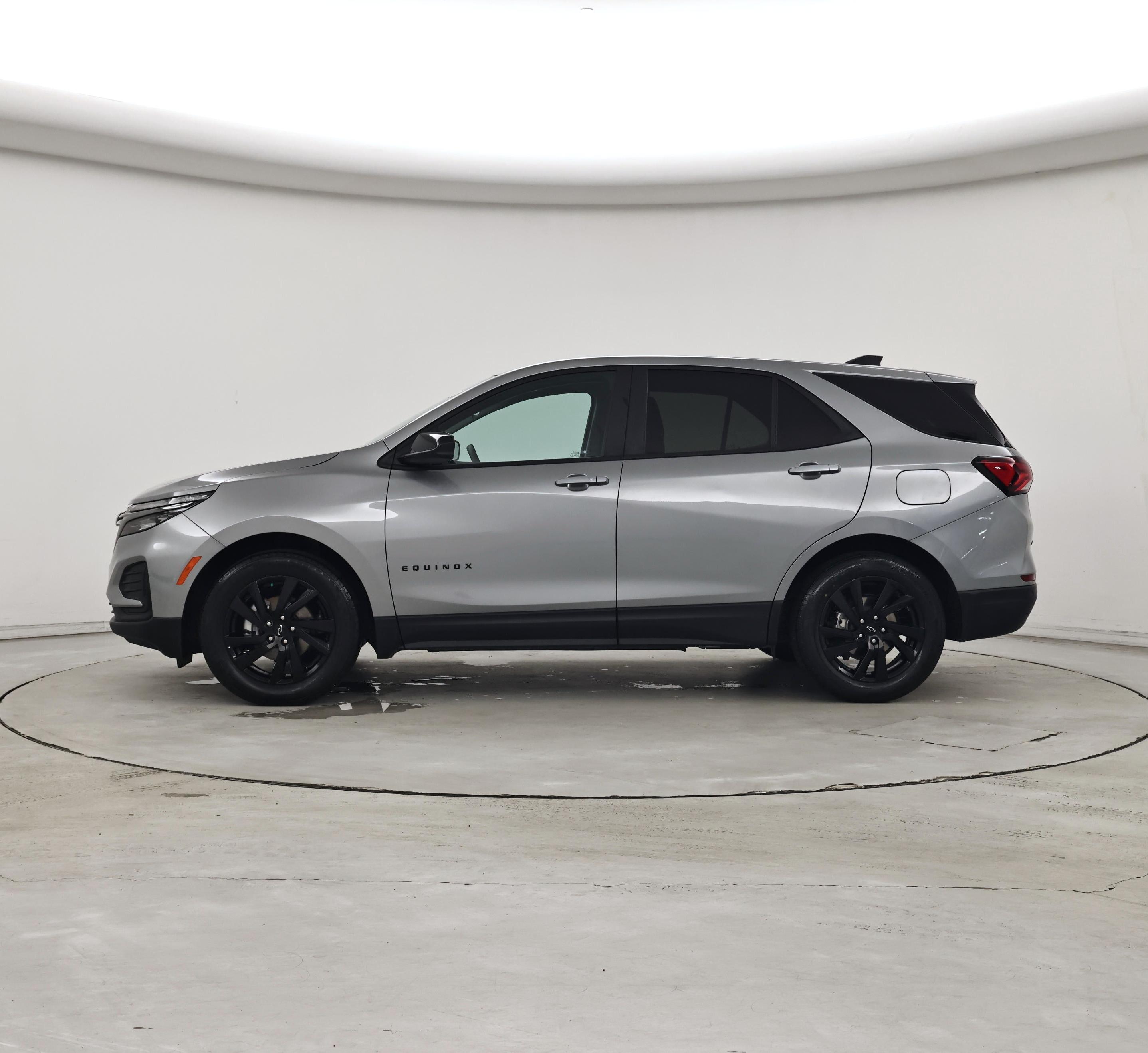 Thumbnail: 2023 Chevrolet Equinox - 3