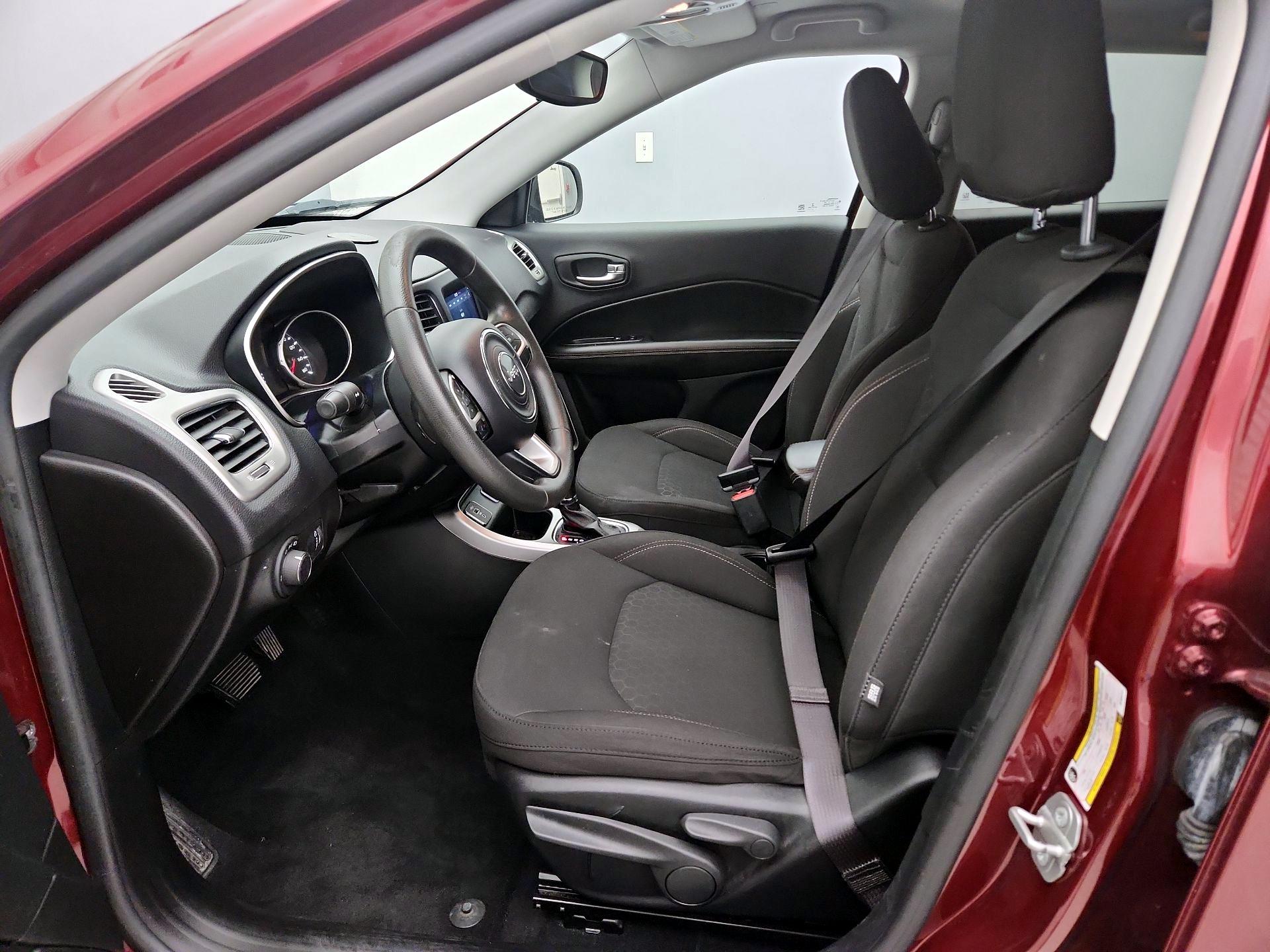 Thumbnail: 2021 Jeep Compass - 11