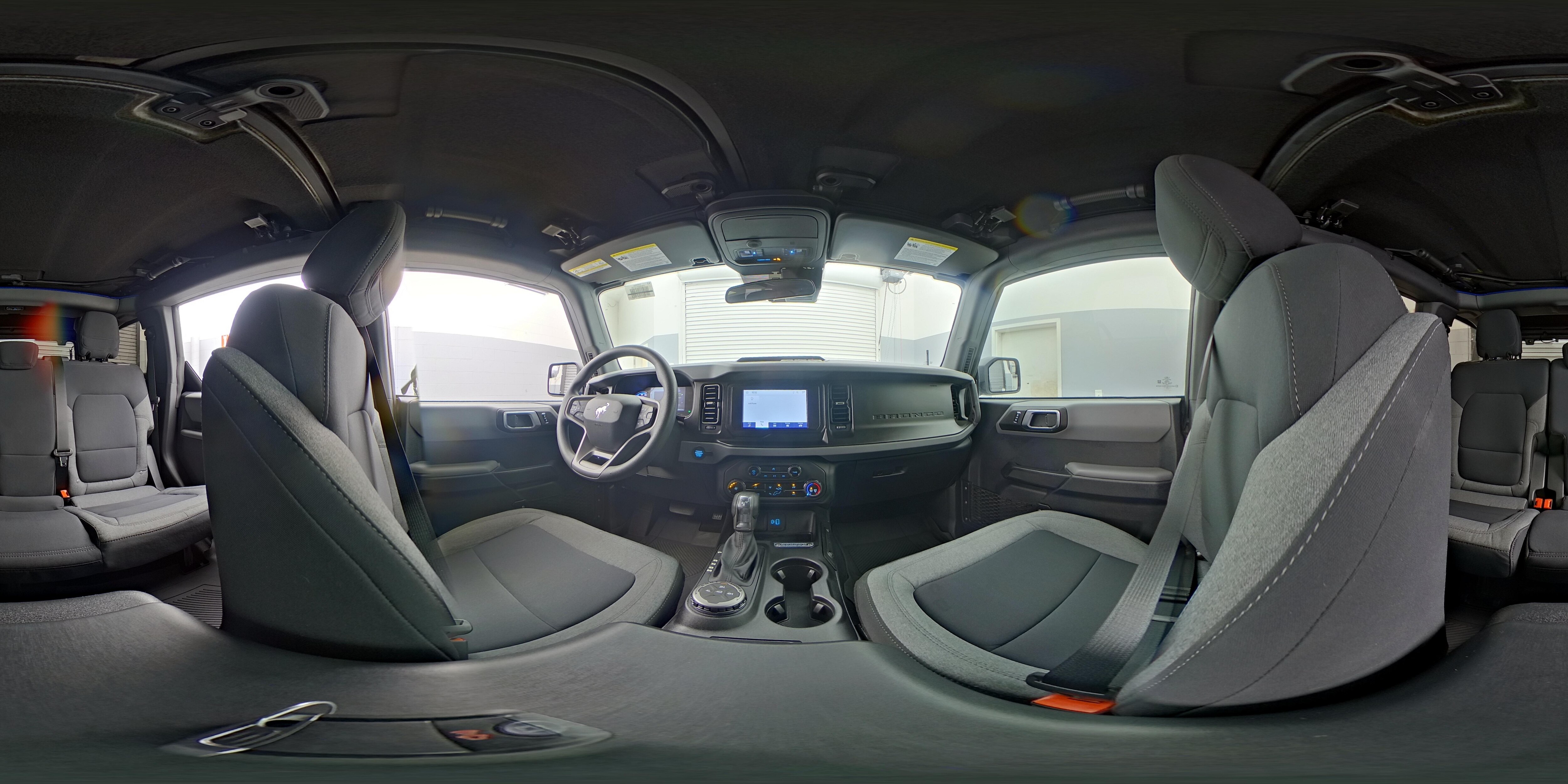 2023 Ford Bronco 4-Door Base - Photo 24