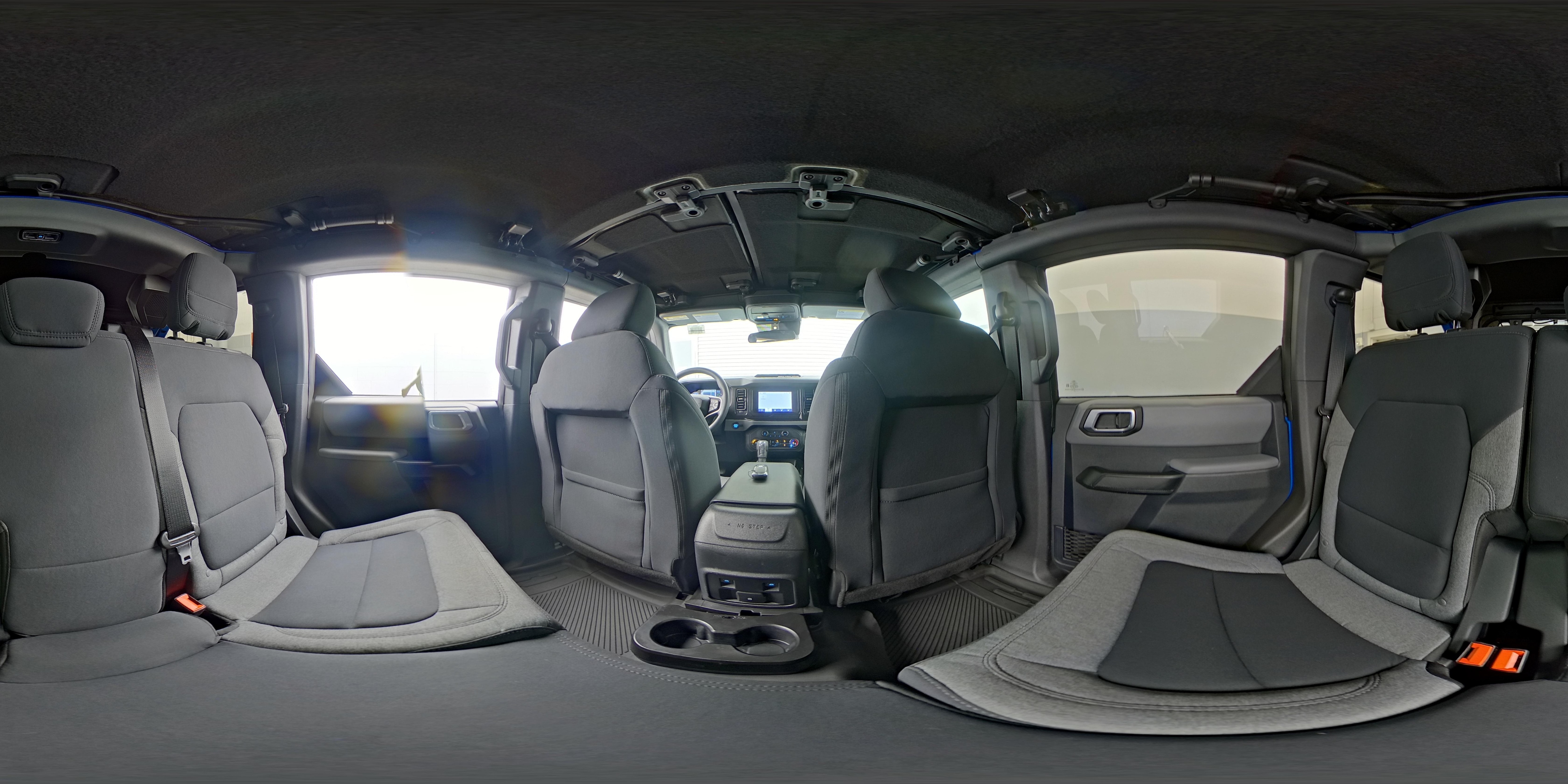 2023 Ford Bronco 4-Door Base - Photo 25