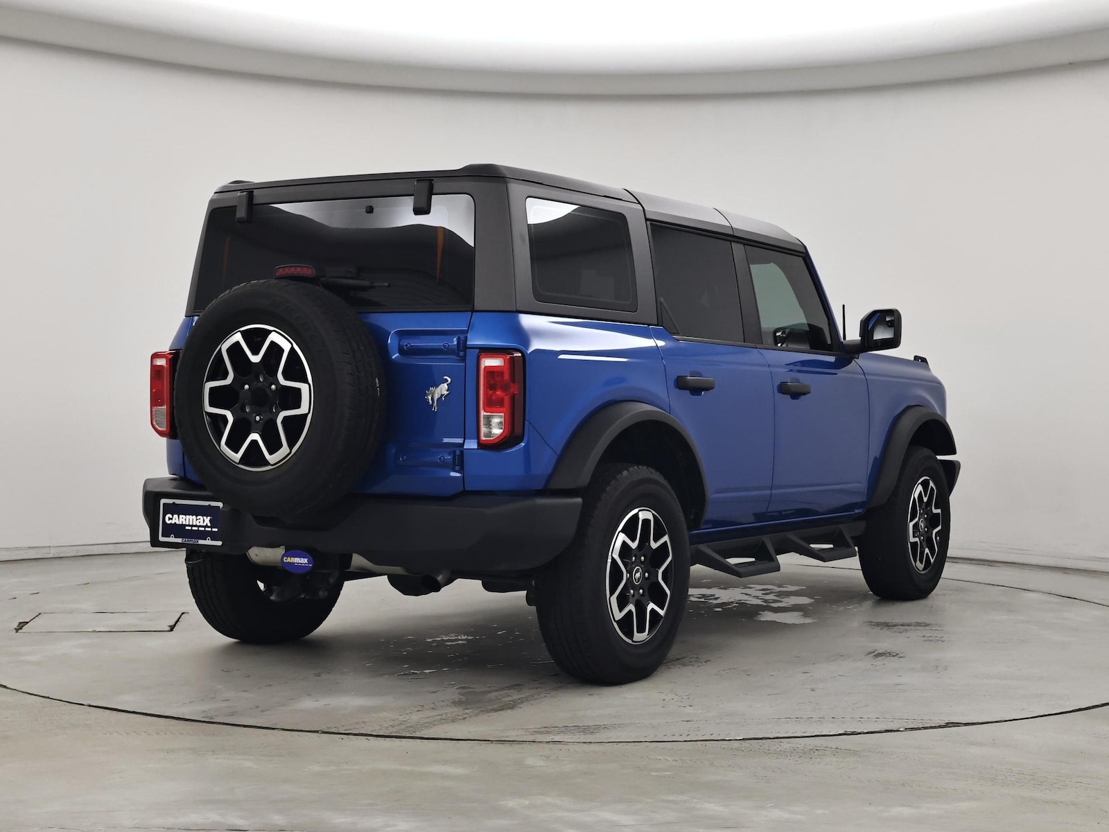 2023 Ford Bronco 4-Door Base - Photo 9