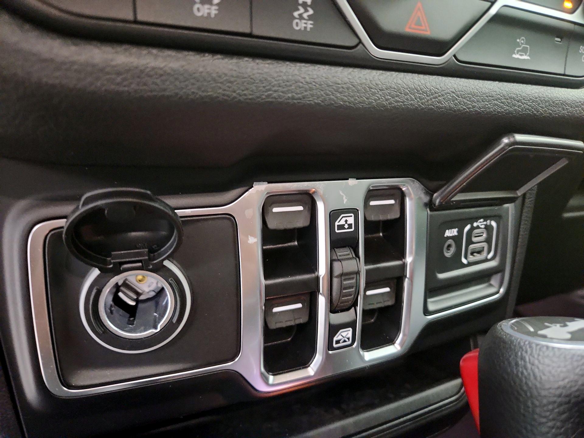 Thumbnail: 2026 Jeep Wrangler - 18