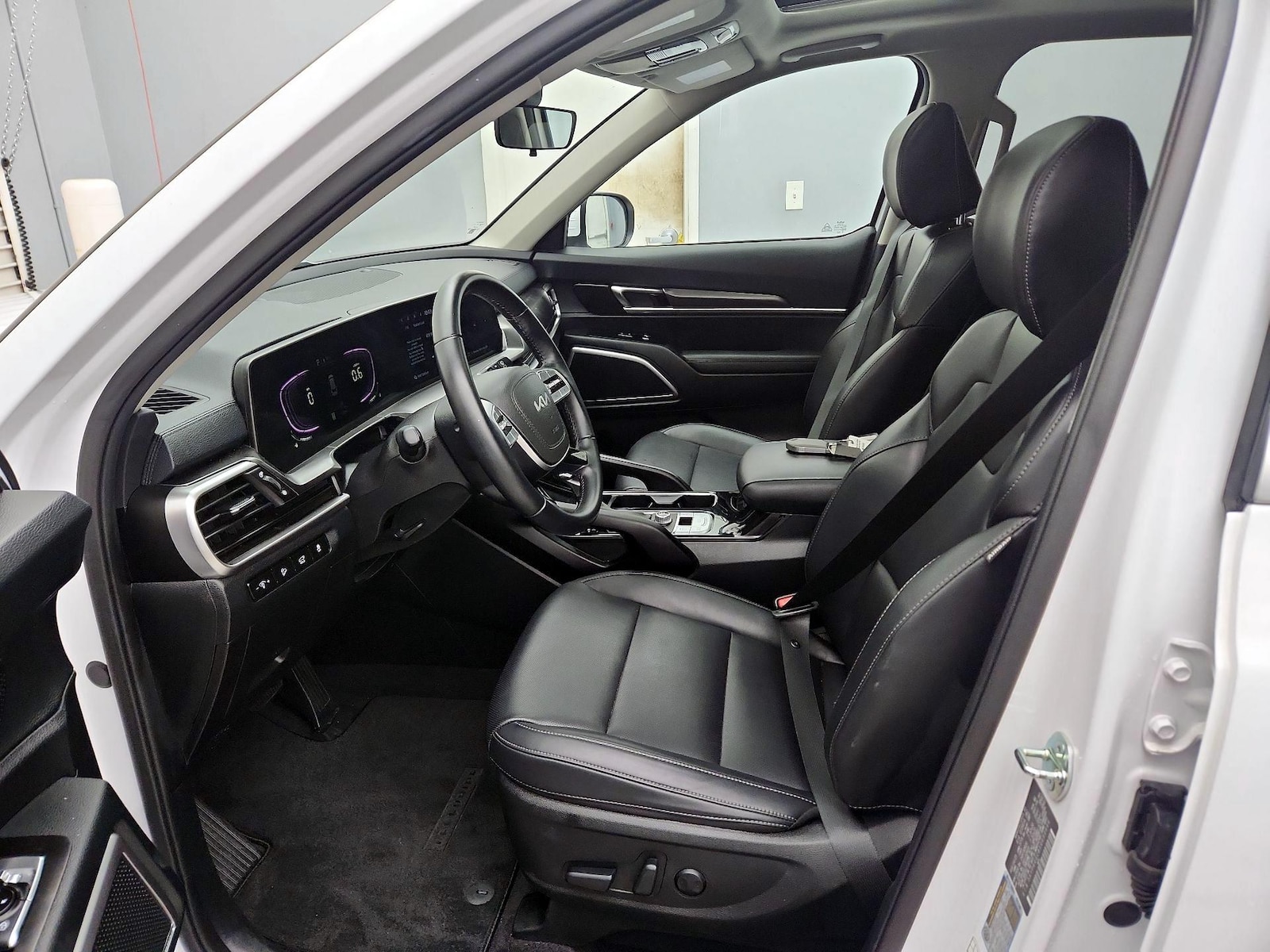 2025 Kia Telluride S - Photo 12