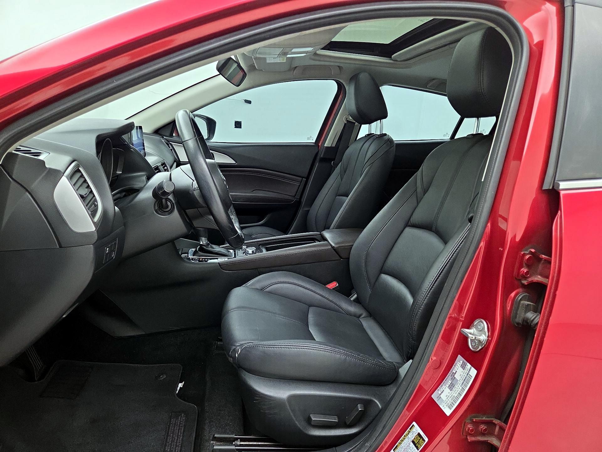 Thumbnail: 2018 Mazda Mazda3 - 11