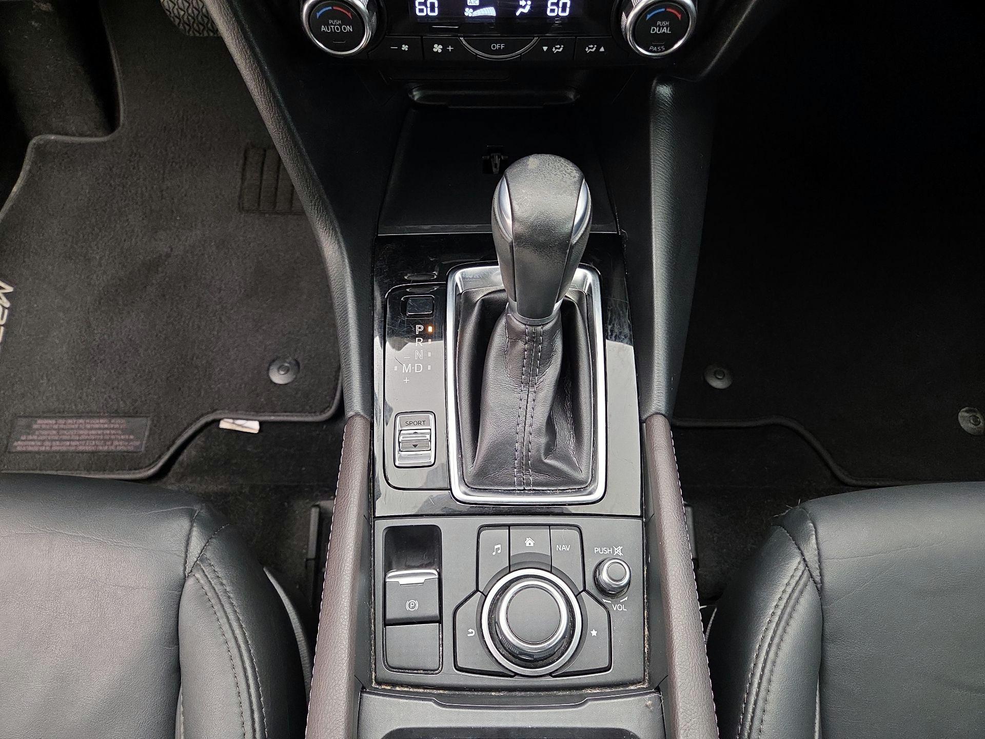 Thumbnail: 2018 Mazda Mazda3 - 18