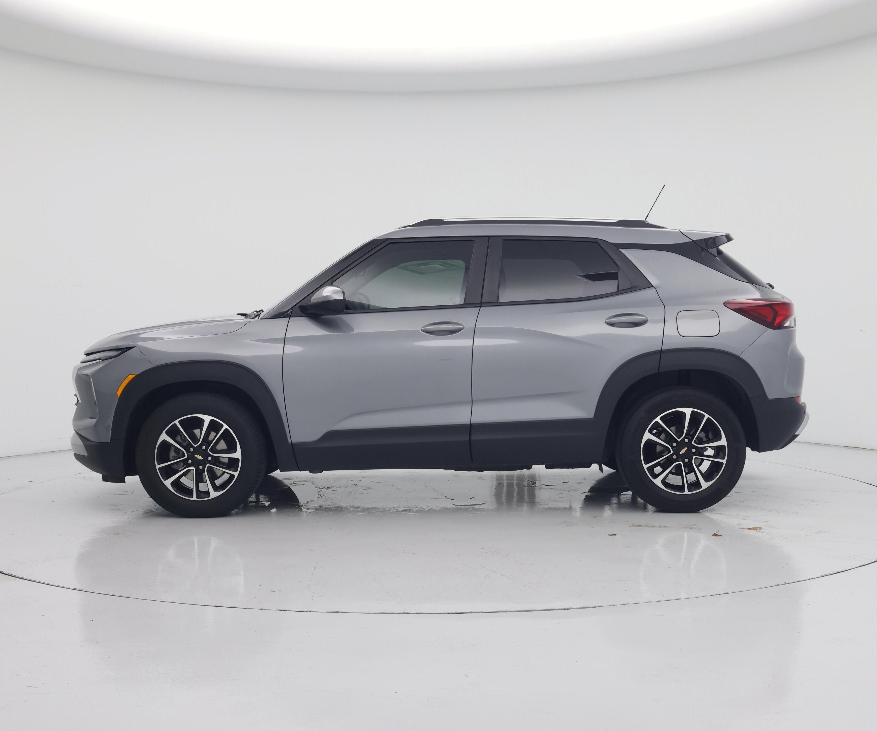 Thumbnail: 2024 Chevrolet TrailBlazer - 3