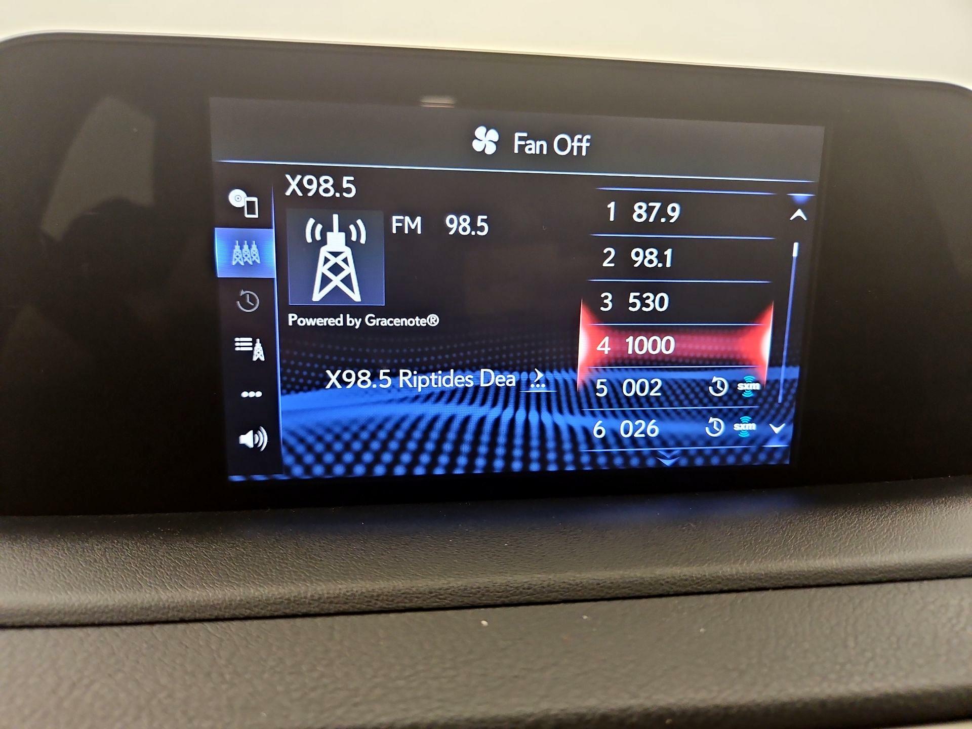Thumbnail: 2020 Lexus RX - 15