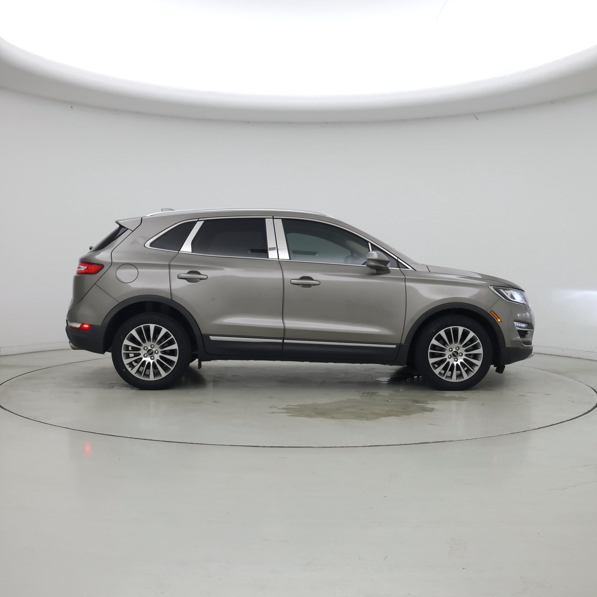 Thumbnail: 2016 Lincoln MKC - 7