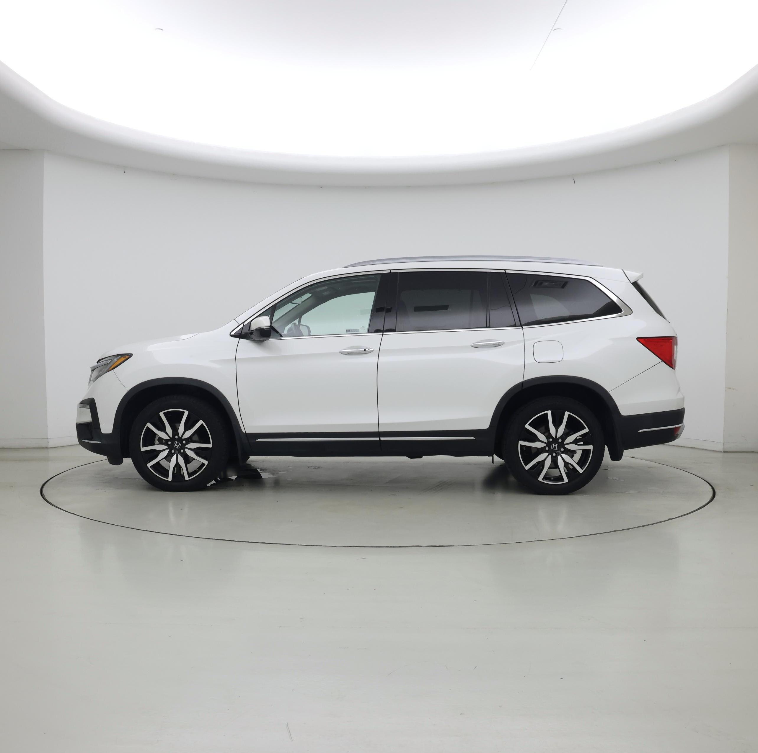 Thumbnail: 2021 Honda Pilot - 3