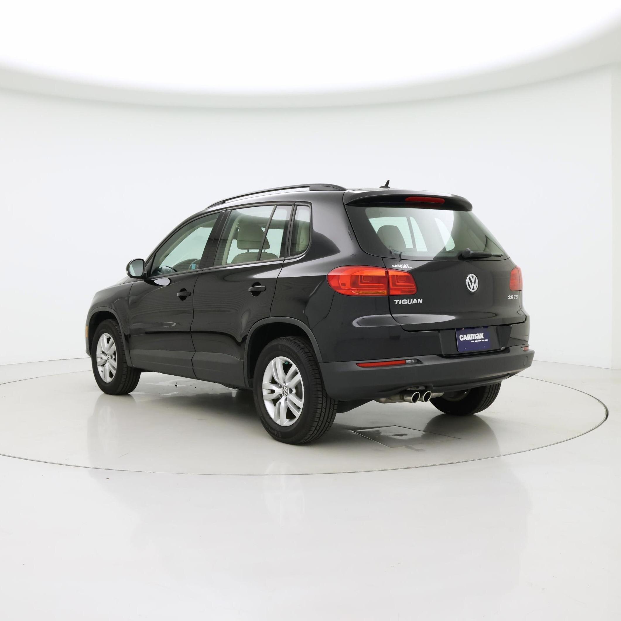 Thumbnail: 2016 Volkswagen Tiguan - 2