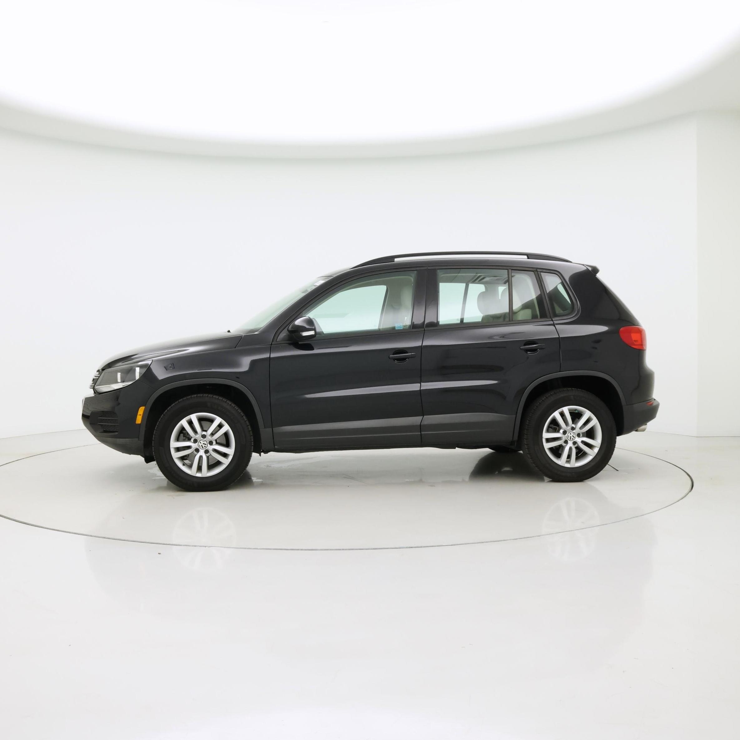 Thumbnail: 2016 Volkswagen Tiguan - 3