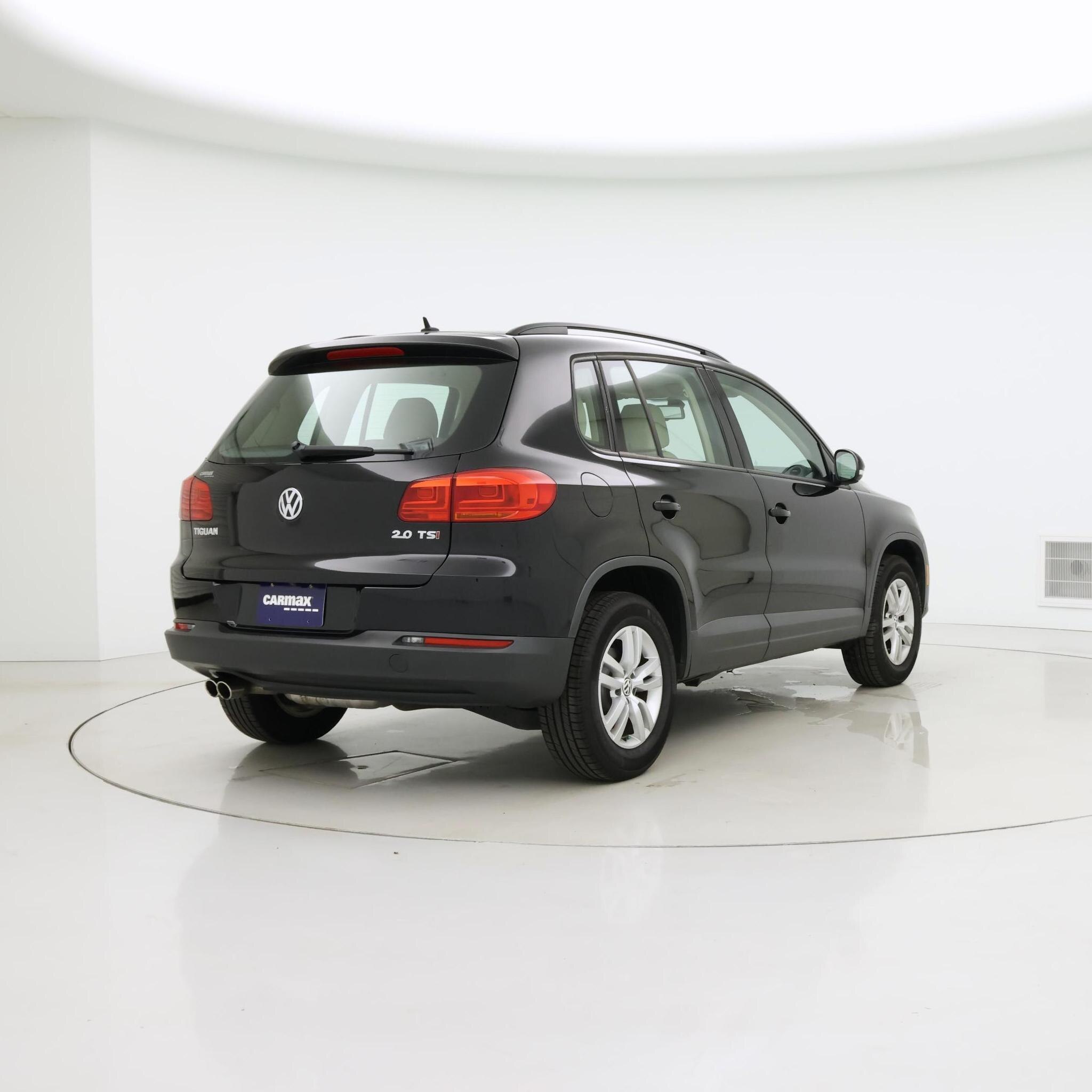 Thumbnail: 2016 Volkswagen Tiguan - 8