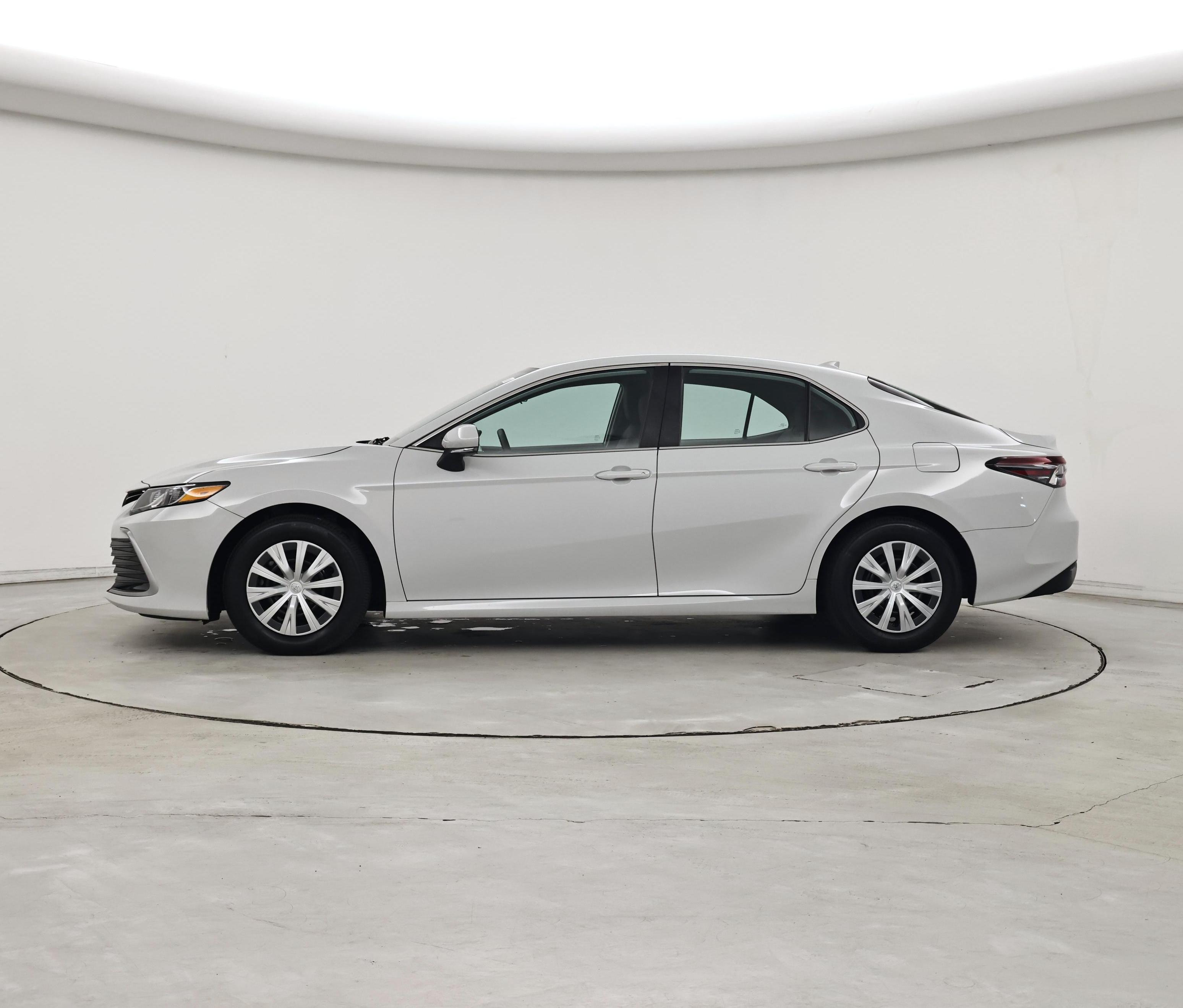 Thumbnail: 2022 Toyota Camry - 3