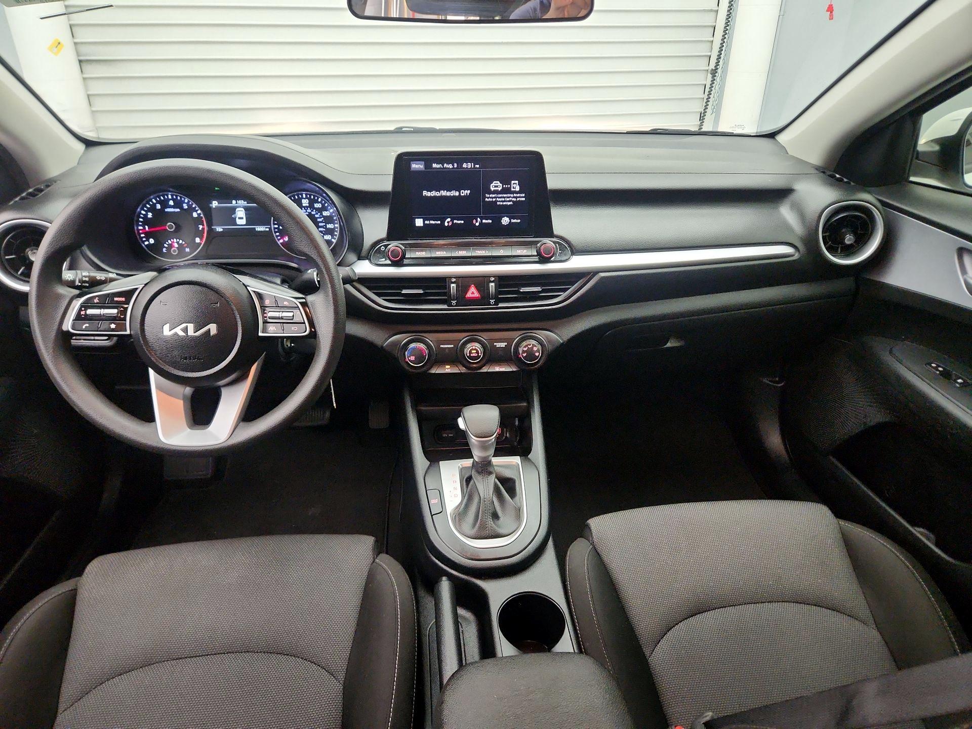Thumbnail: 2024 Kia Forte - 9