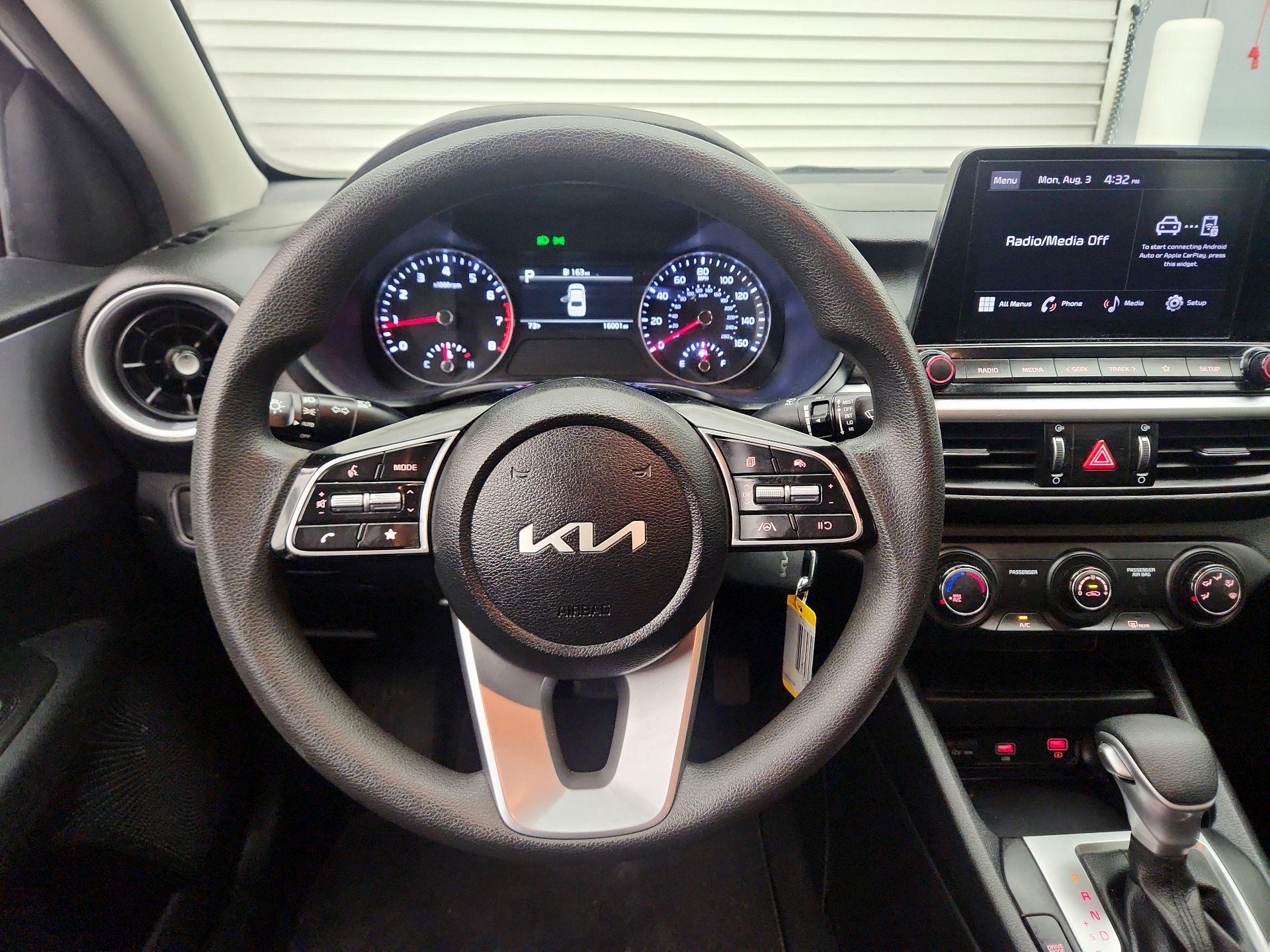 Thumbnail: 2024 Kia Forte - 10