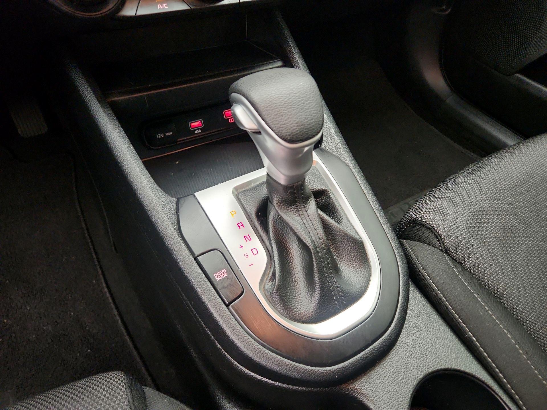Thumbnail: 2024 Kia Forte - 17