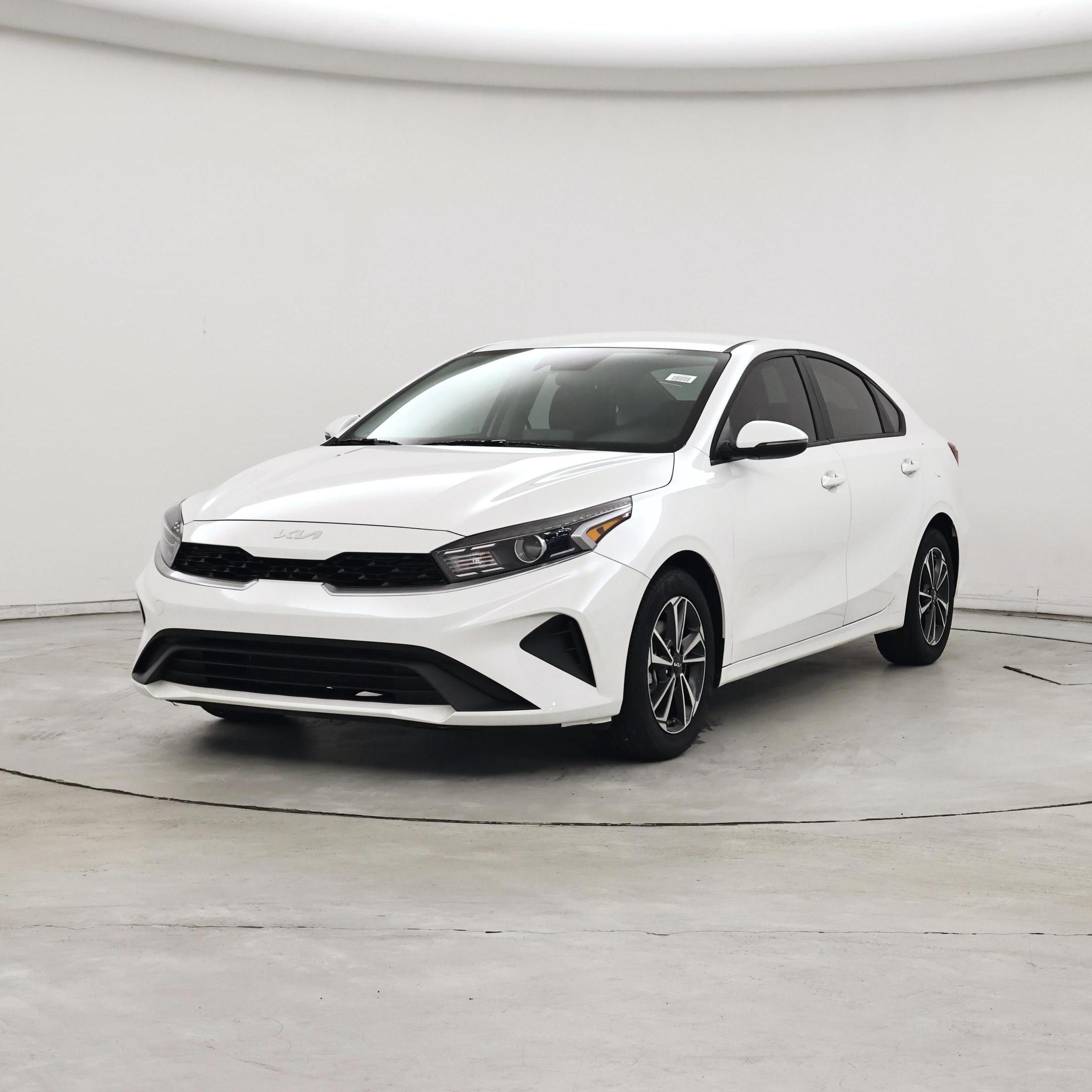 Thumbnail: 2024 Kia Forte - 4