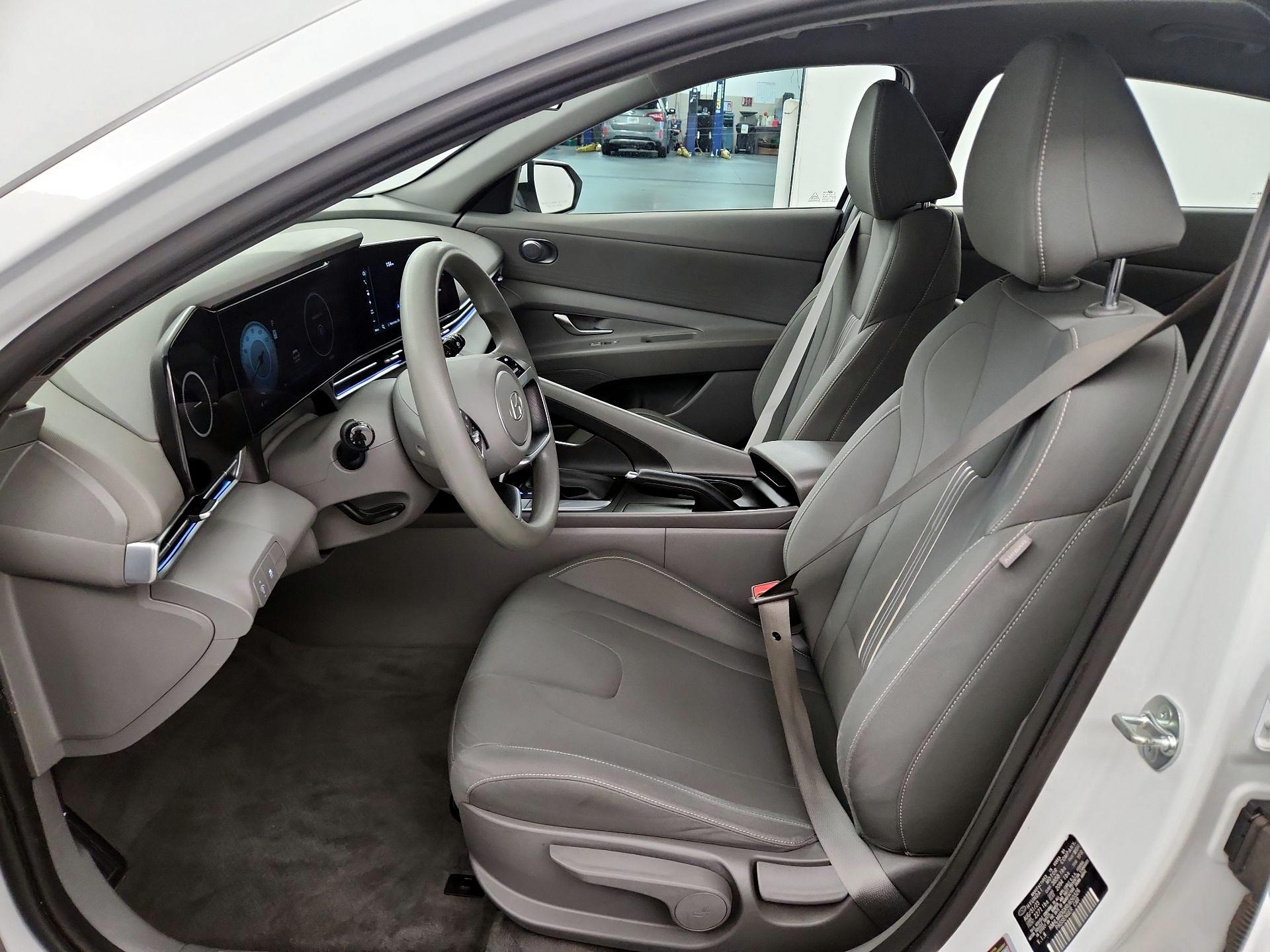 Thumbnail: 2024 Hyundai Elantra - 11
