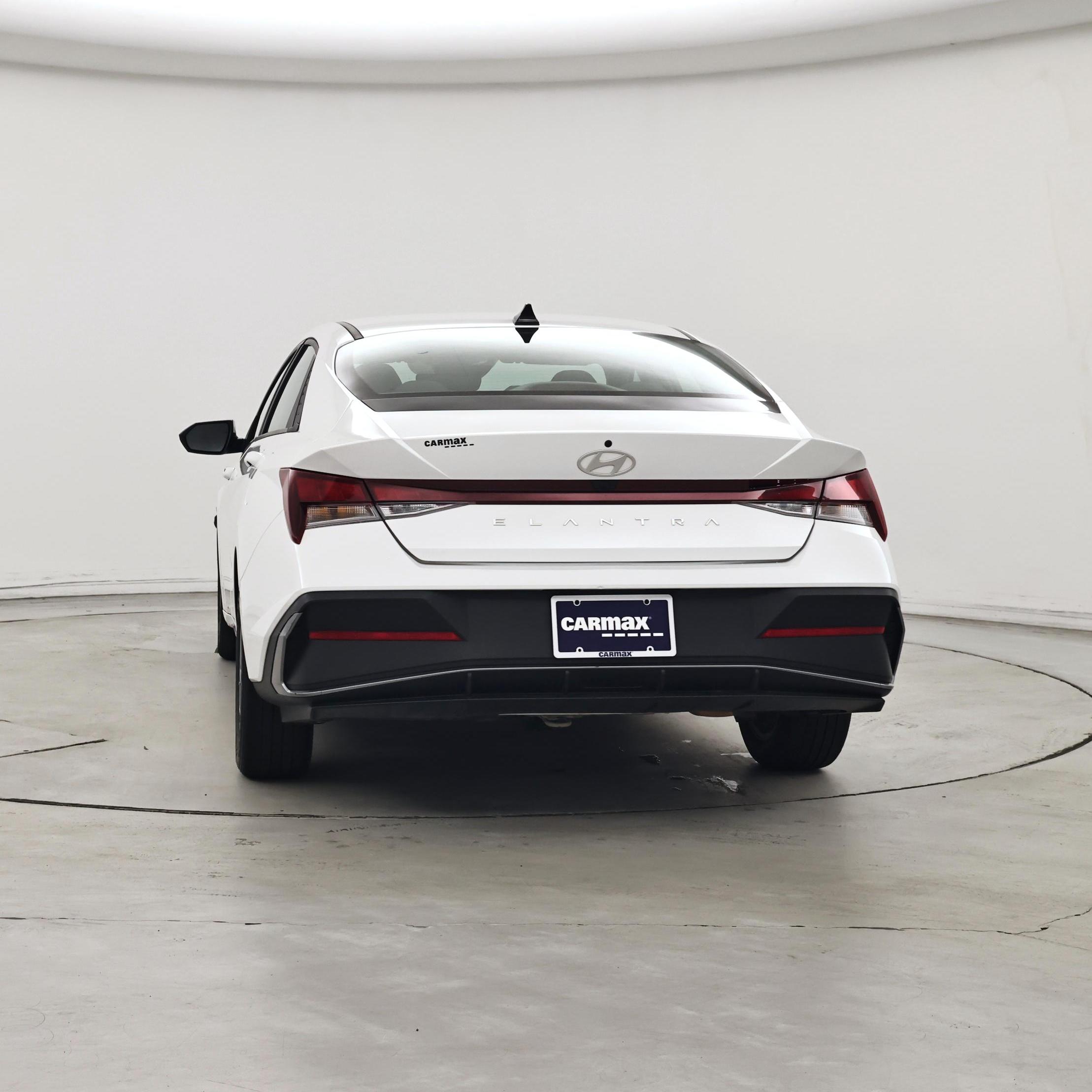 Thumbnail: 2024 Hyundai Elantra - 6