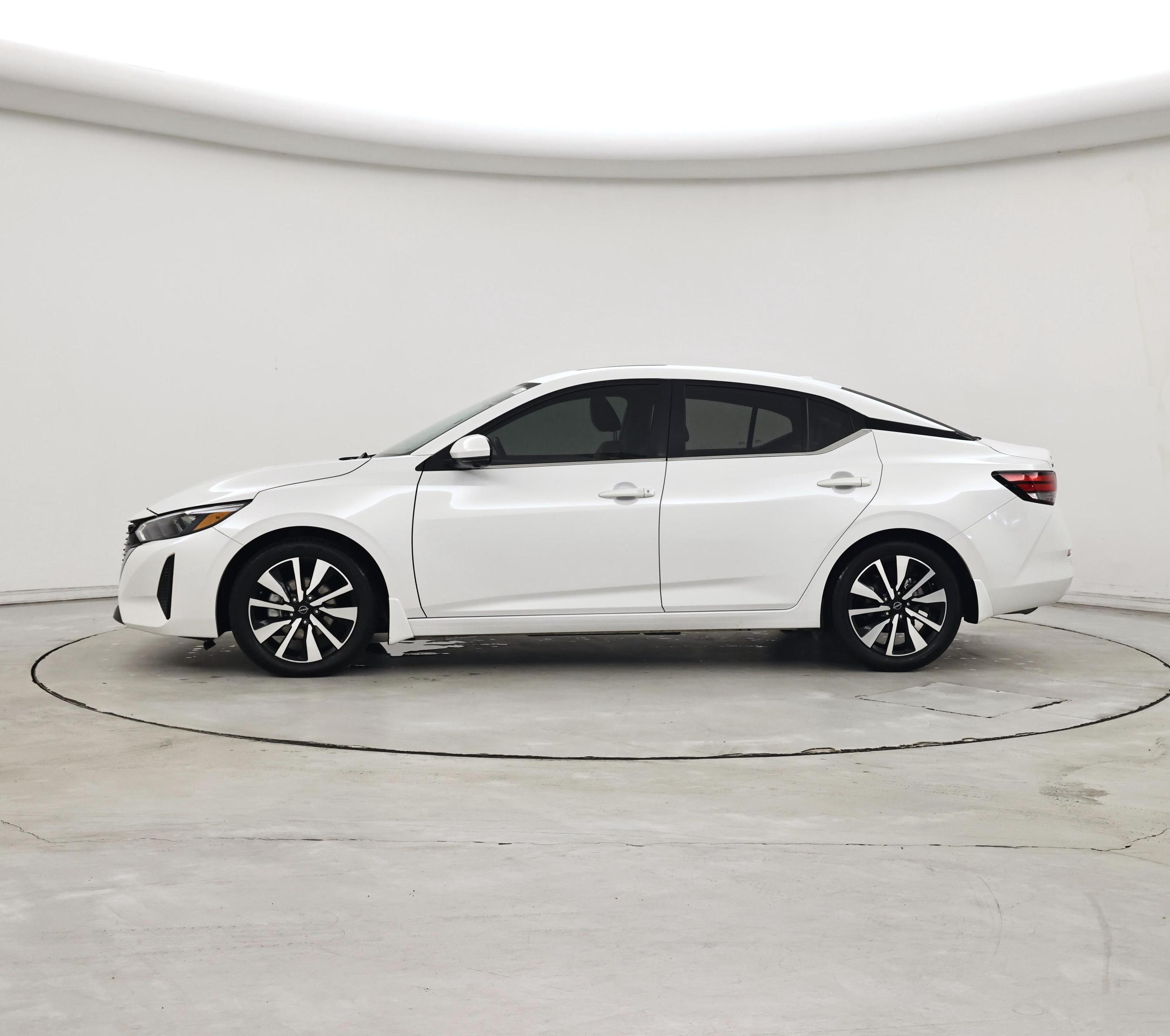 Thumbnail: 2024 Nissan Sentra - 3