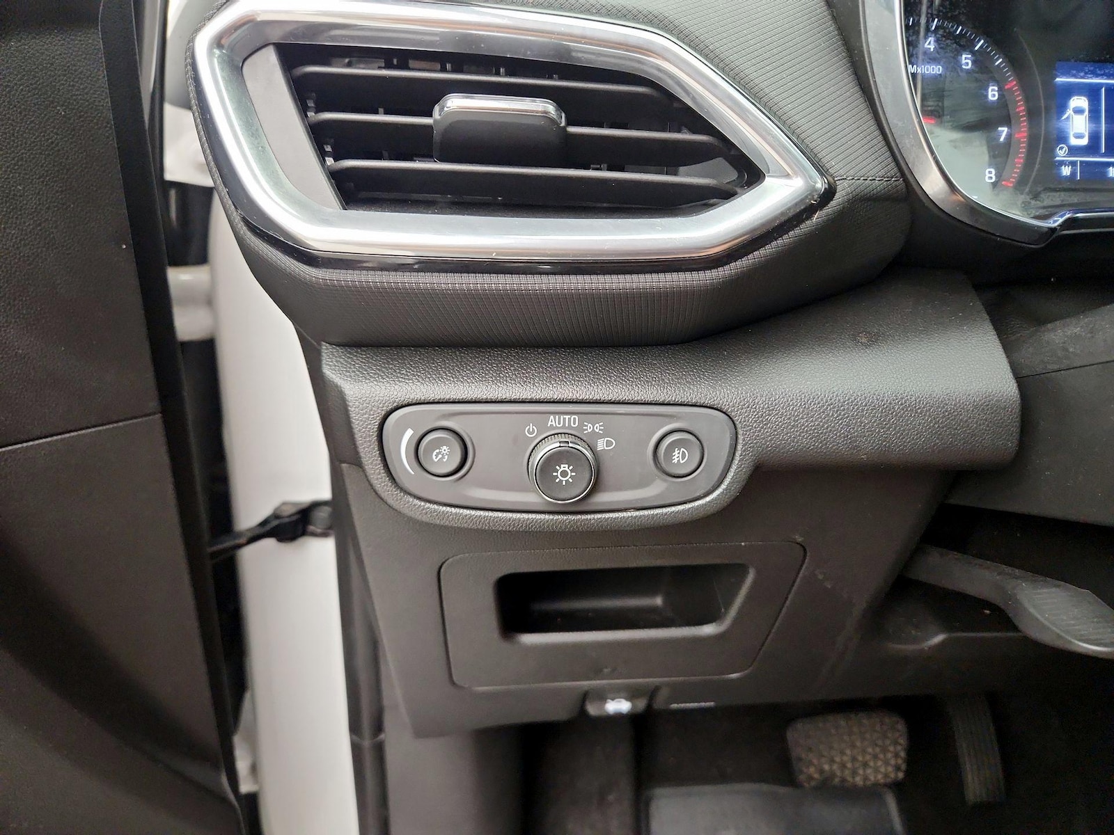 2023 Chevrolet TrailBlazer LT - Photo 14