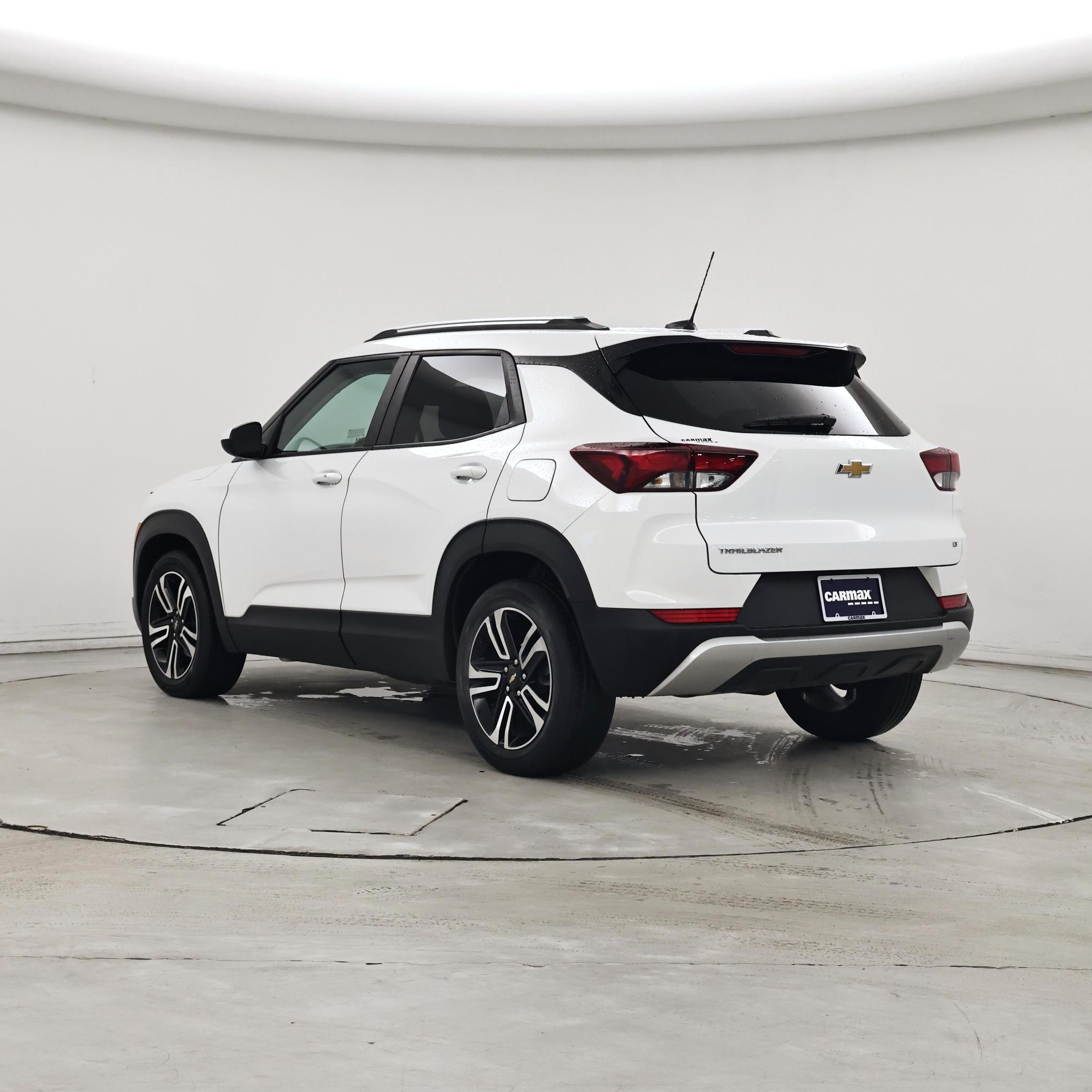 Thumbnail: 2023 Chevrolet TrailBlazer - 2