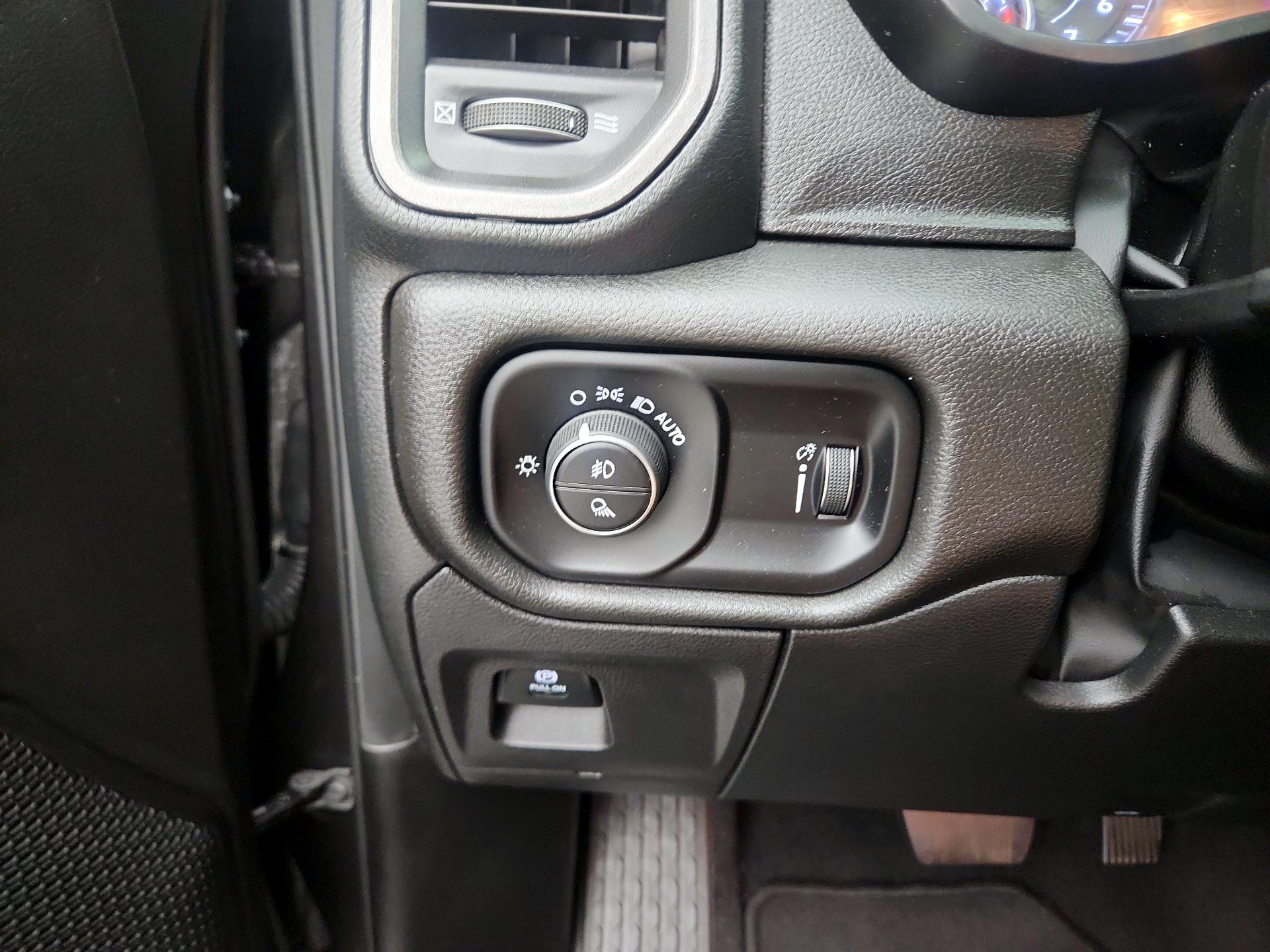 Thumbnail: 2025 RAM 1500 - 13