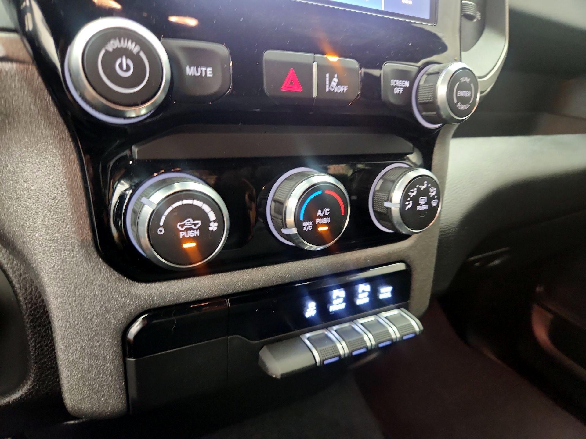 Thumbnail: 2025 RAM 1500 - 16