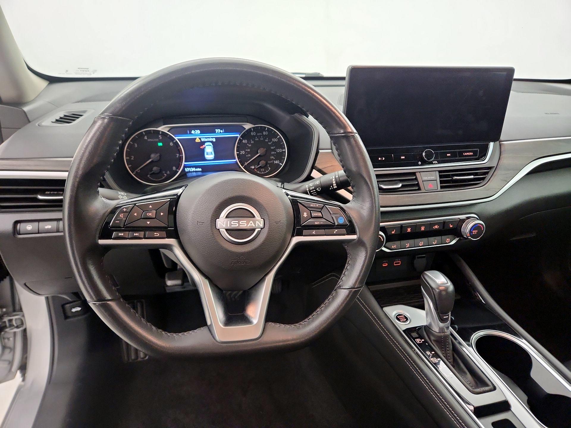 Thumbnail: 2024 Nissan Altima - 10