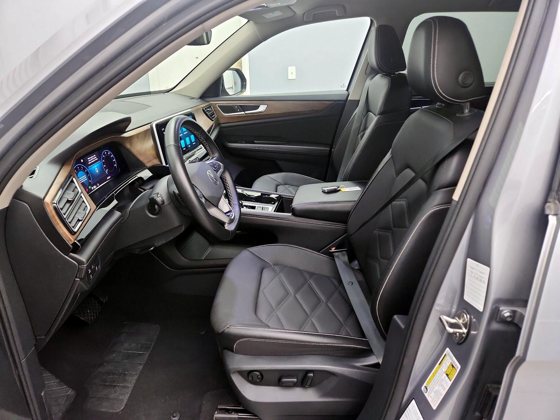 Thumbnail: 2025 Volkswagen Atlas - 11