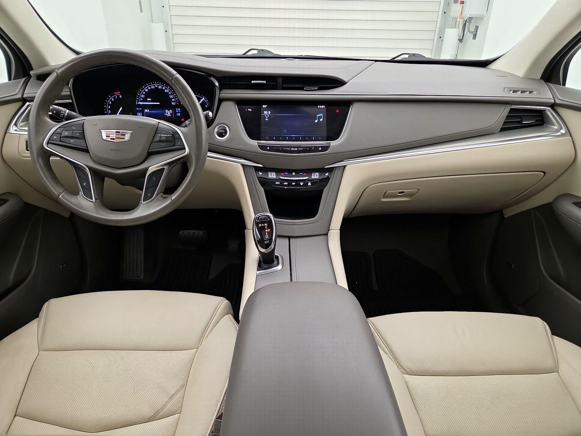 Thumbnail: 2018 Cadillac XT5 - 9