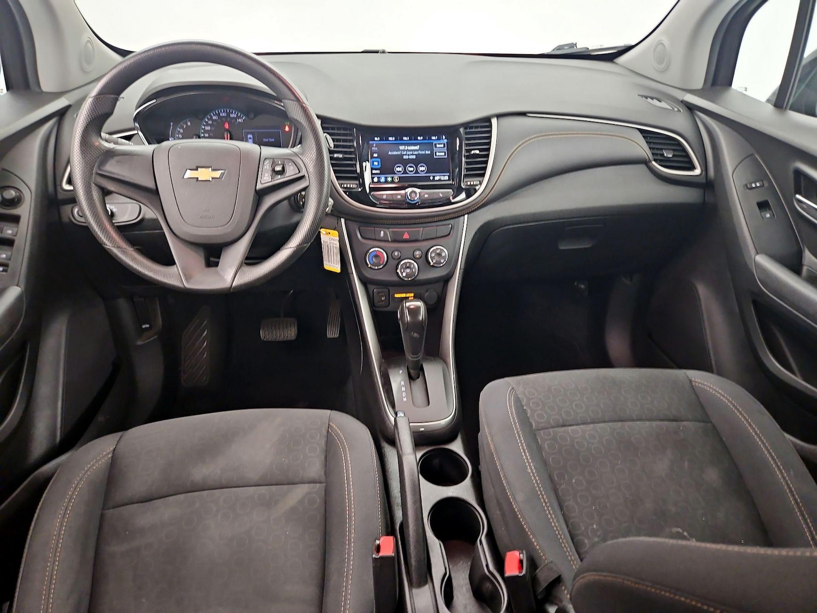 2019 Chevrolet Trax LS - Photo 10