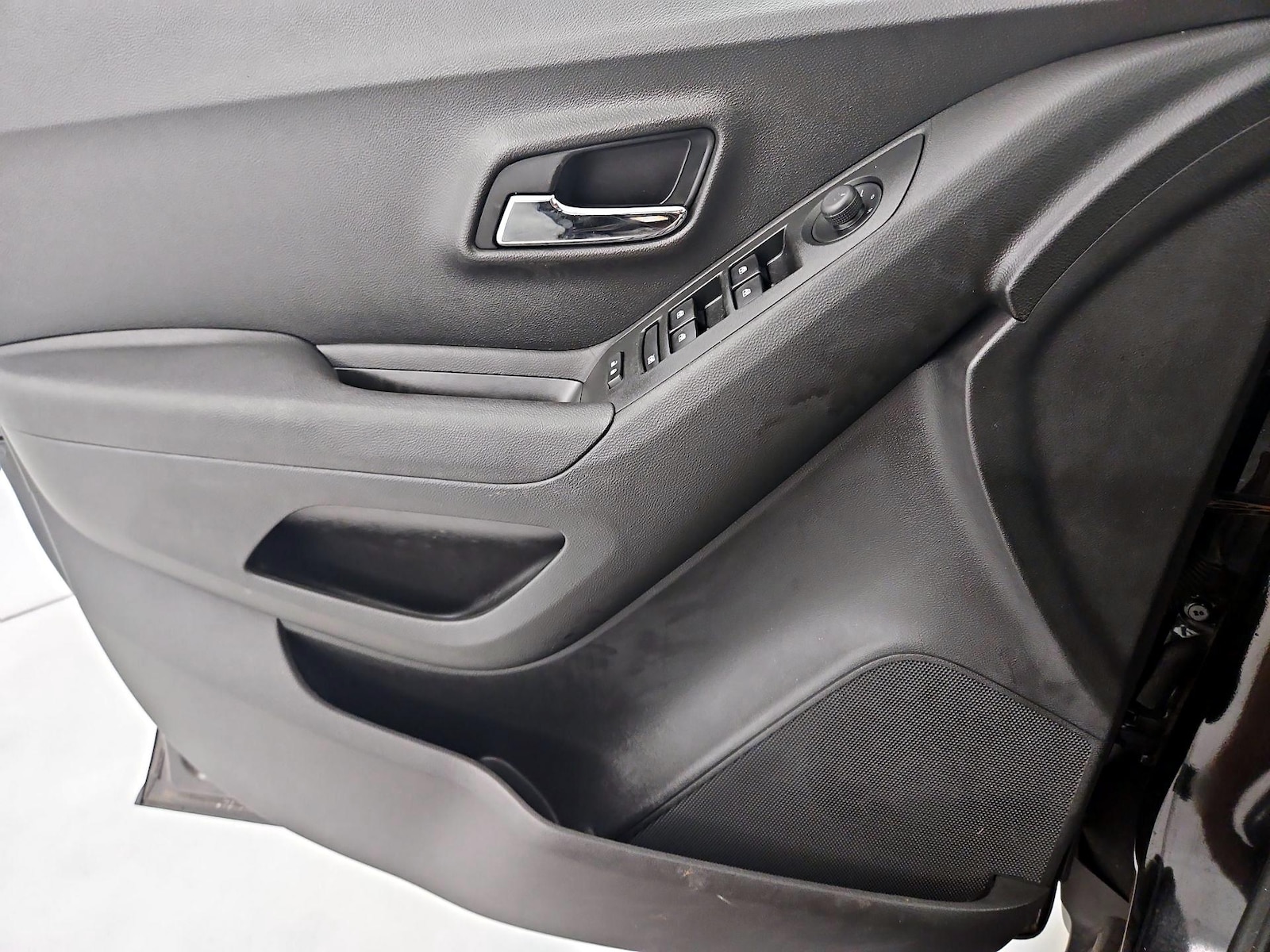 2019 Chevrolet Trax LS - Photo 13