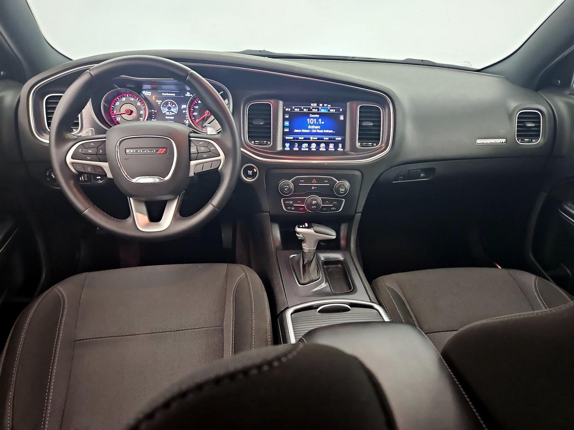 Thumbnail: 2016 Dodge Charger - 9