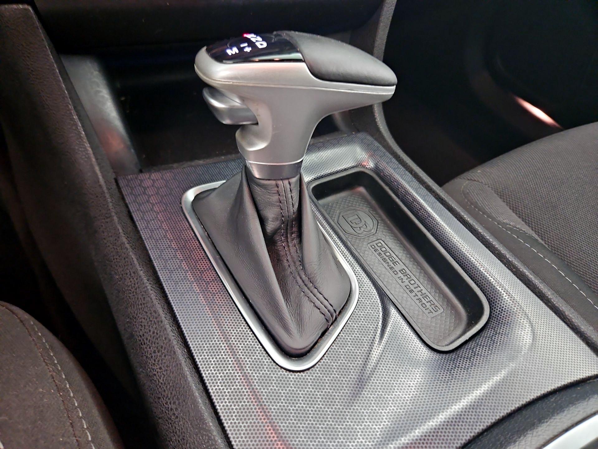 Thumbnail: 2016 Dodge Charger - 16