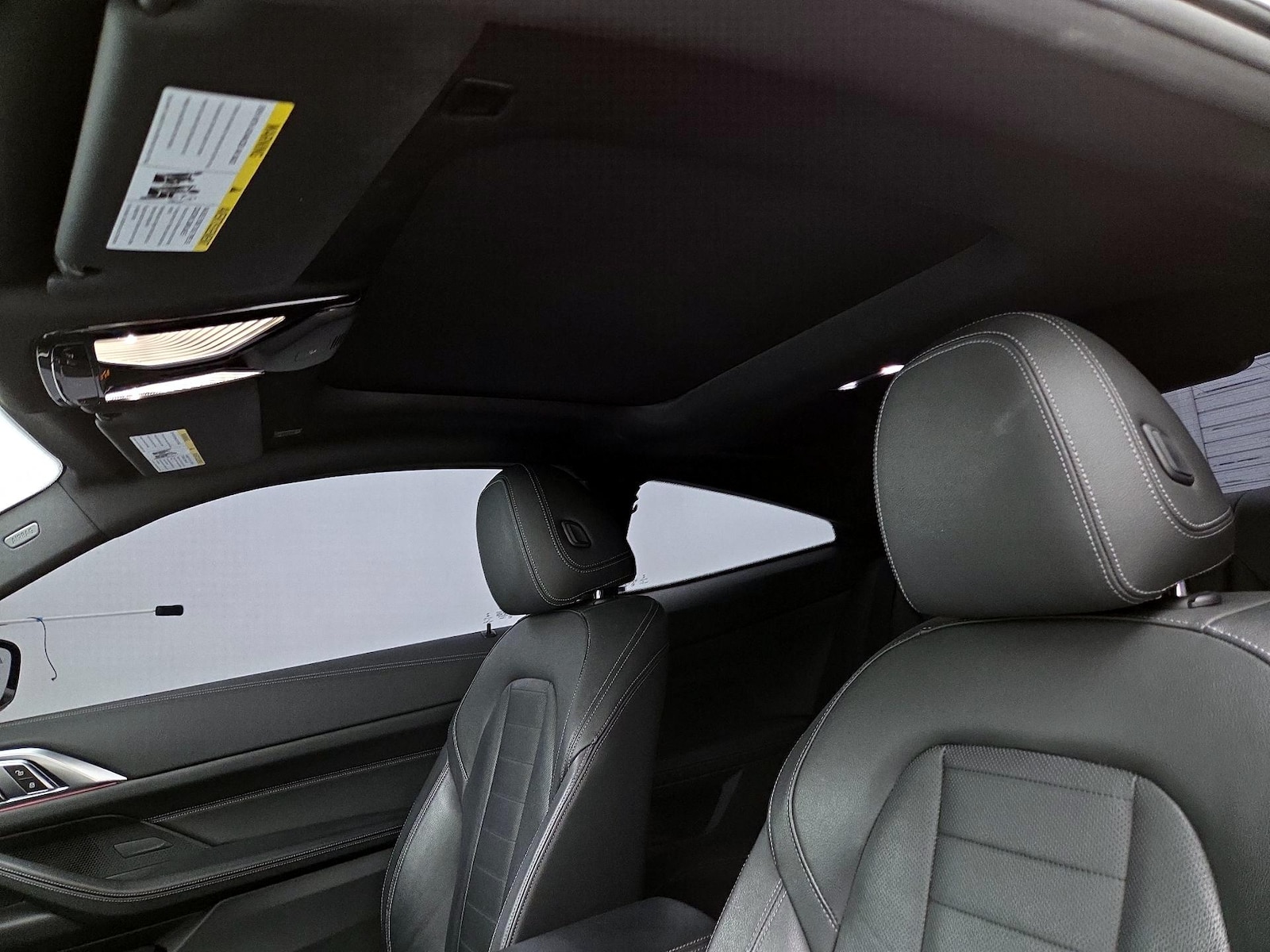 Sunroof(s) & Overhead Airbags