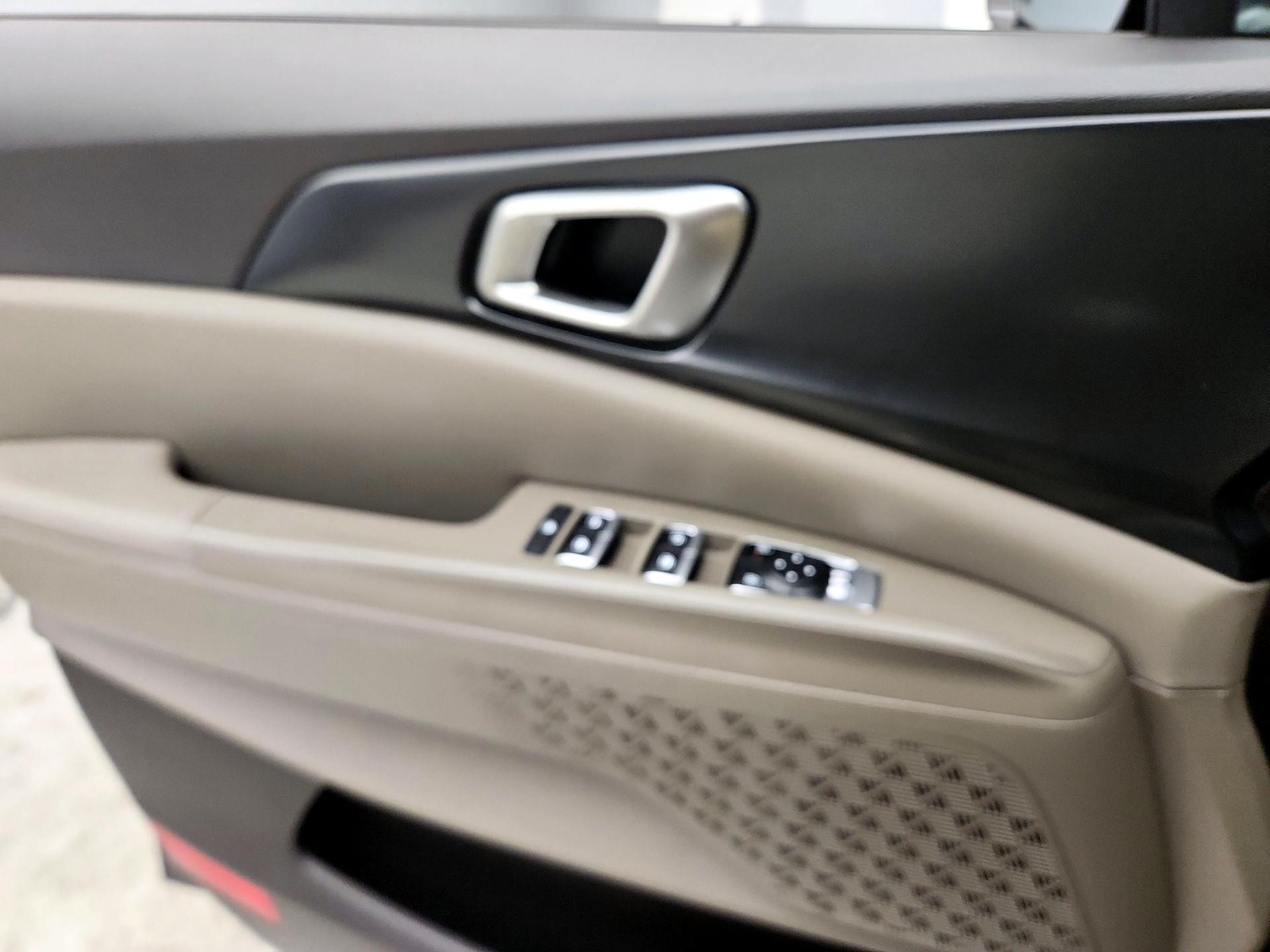 2025 Kia Carnival LXS - Photo 13