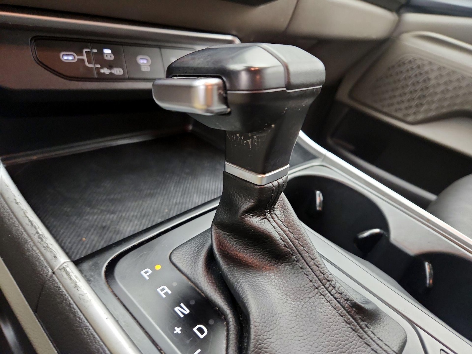 2025 Kia Carnival LXS - Photo 19