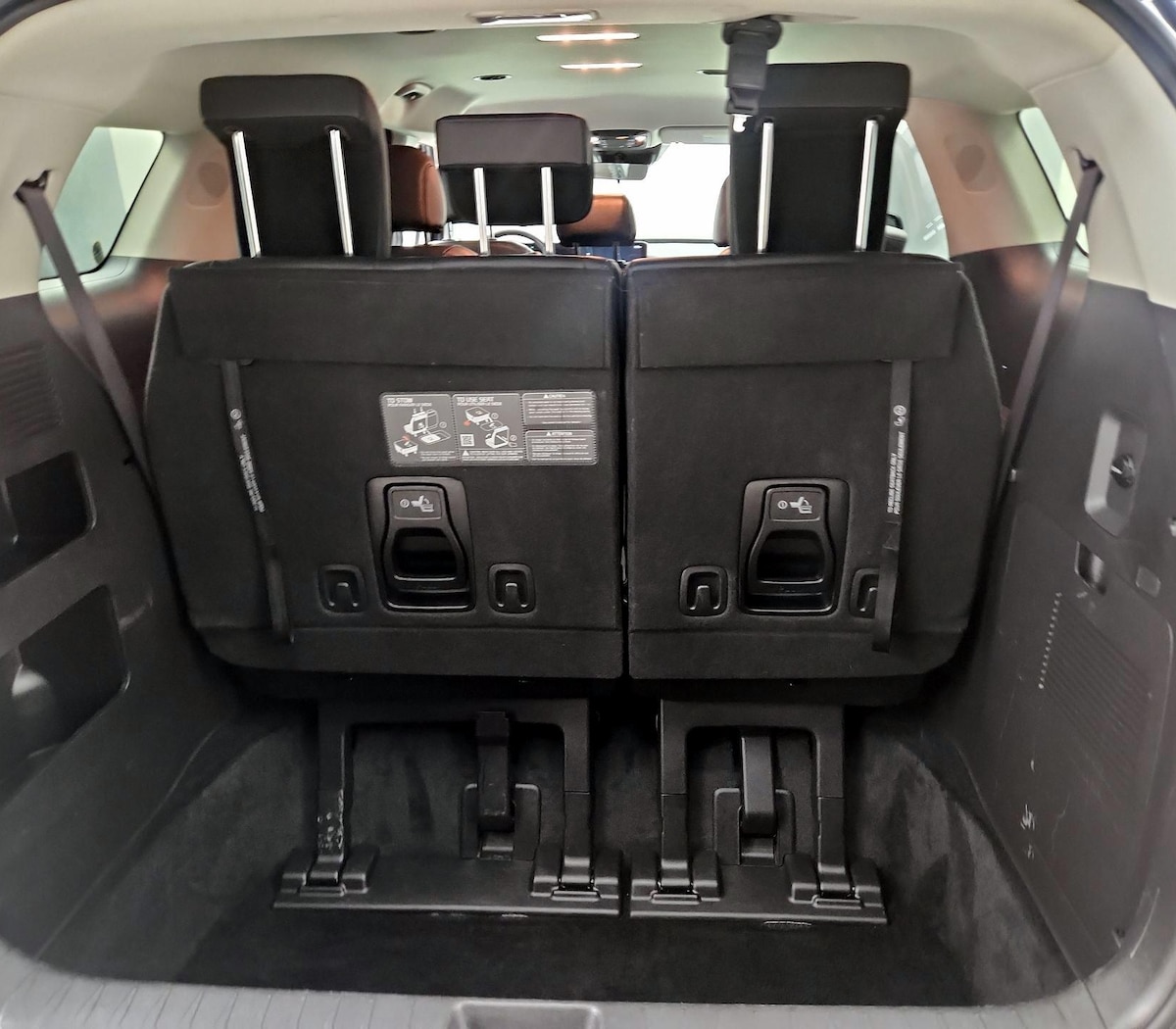 Trunk/Cargo (Seats Up)