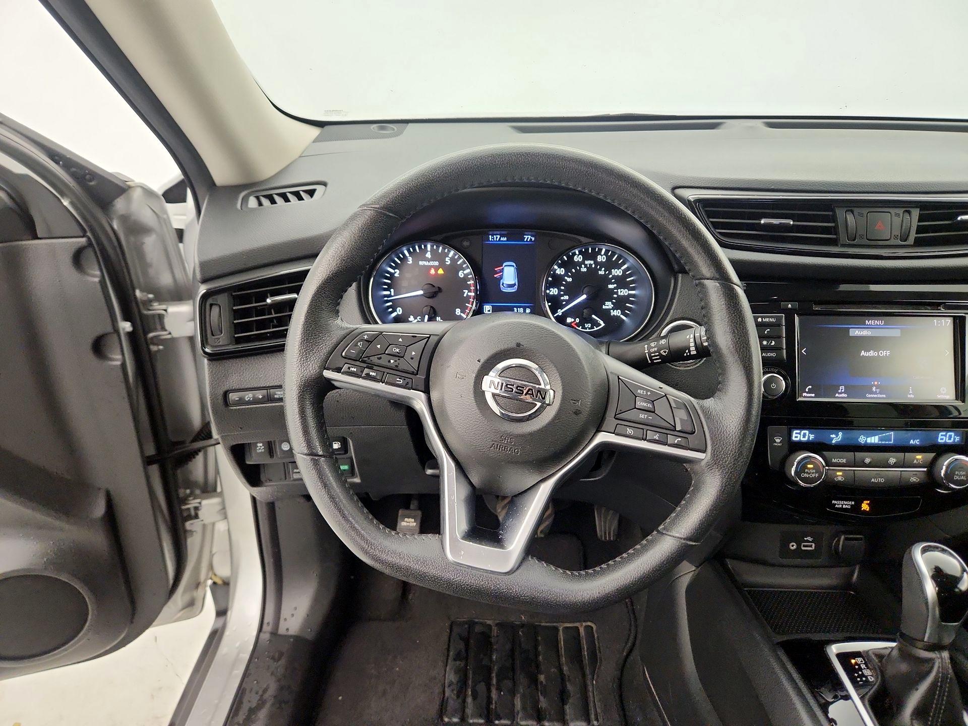 Thumbnail: 2019 Nissan Rogue - 10