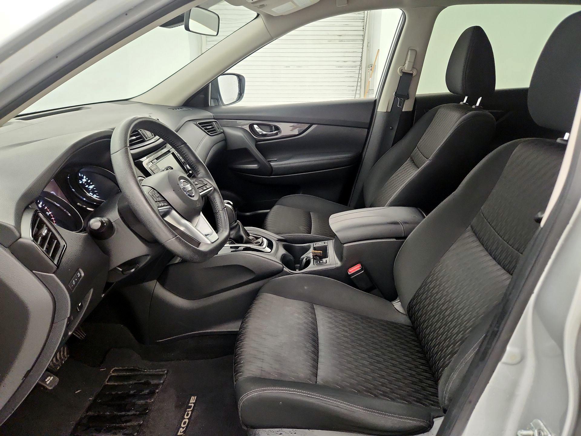 Thumbnail: 2019 Nissan Rogue - 11