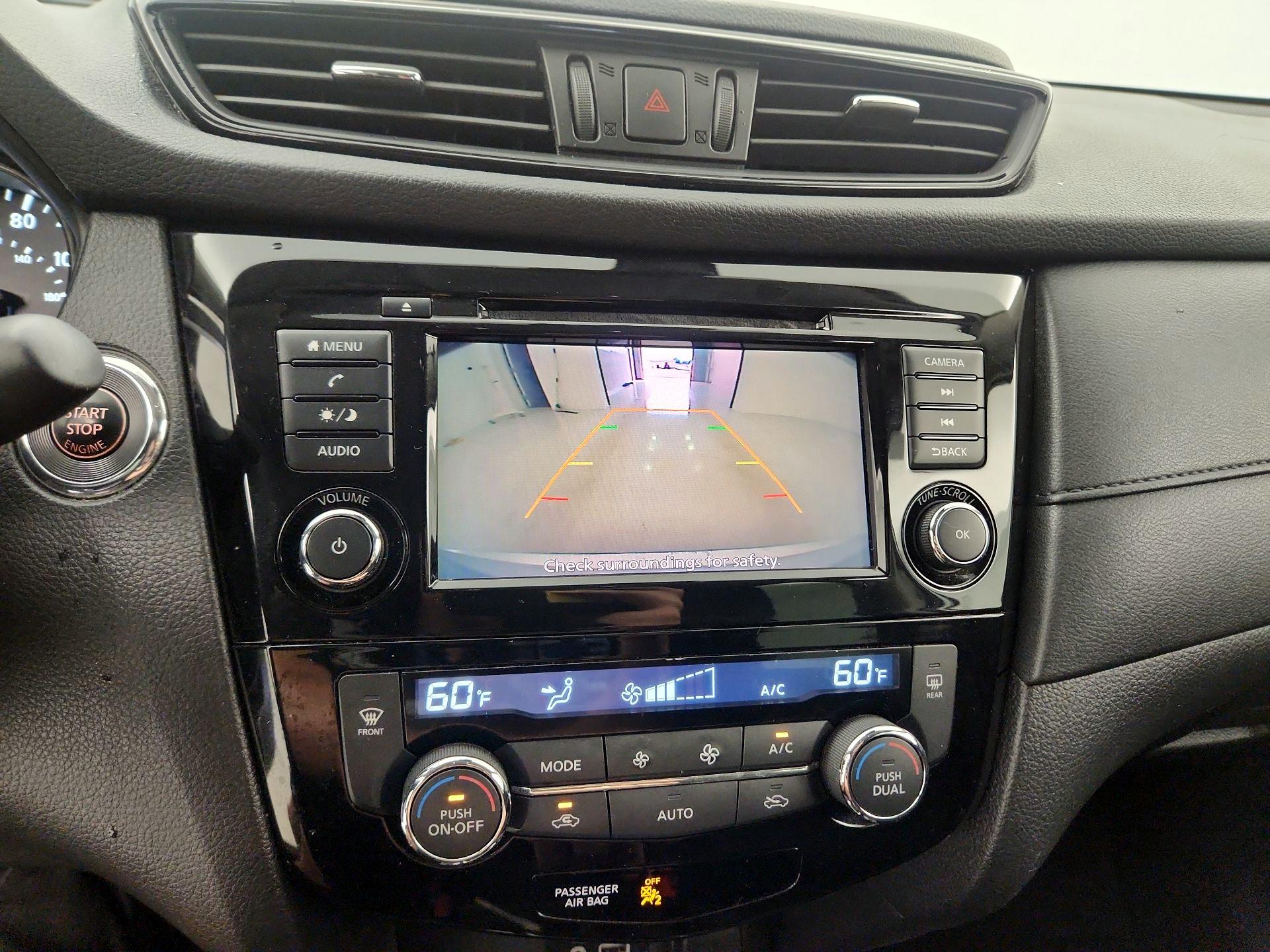 Thumbnail: 2019 Nissan Rogue - 14