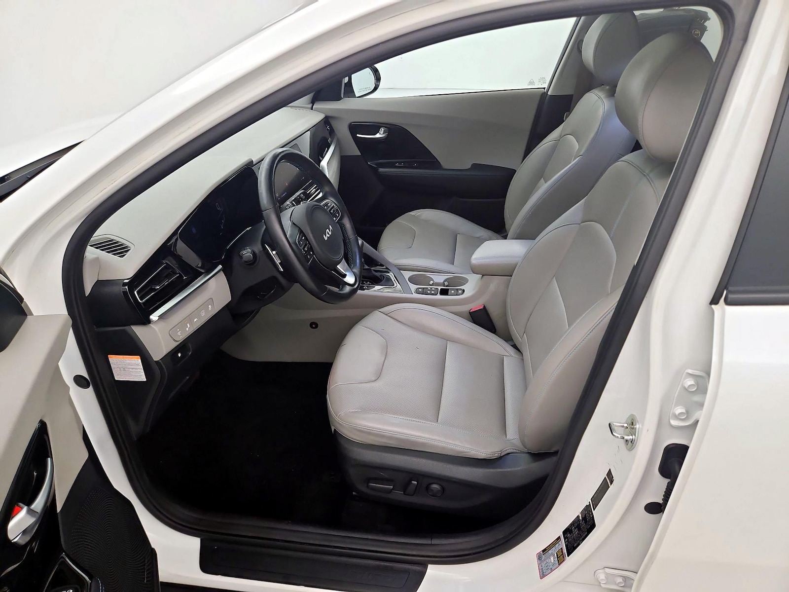 2022 Kia Niro EX Premium - Photo 12
