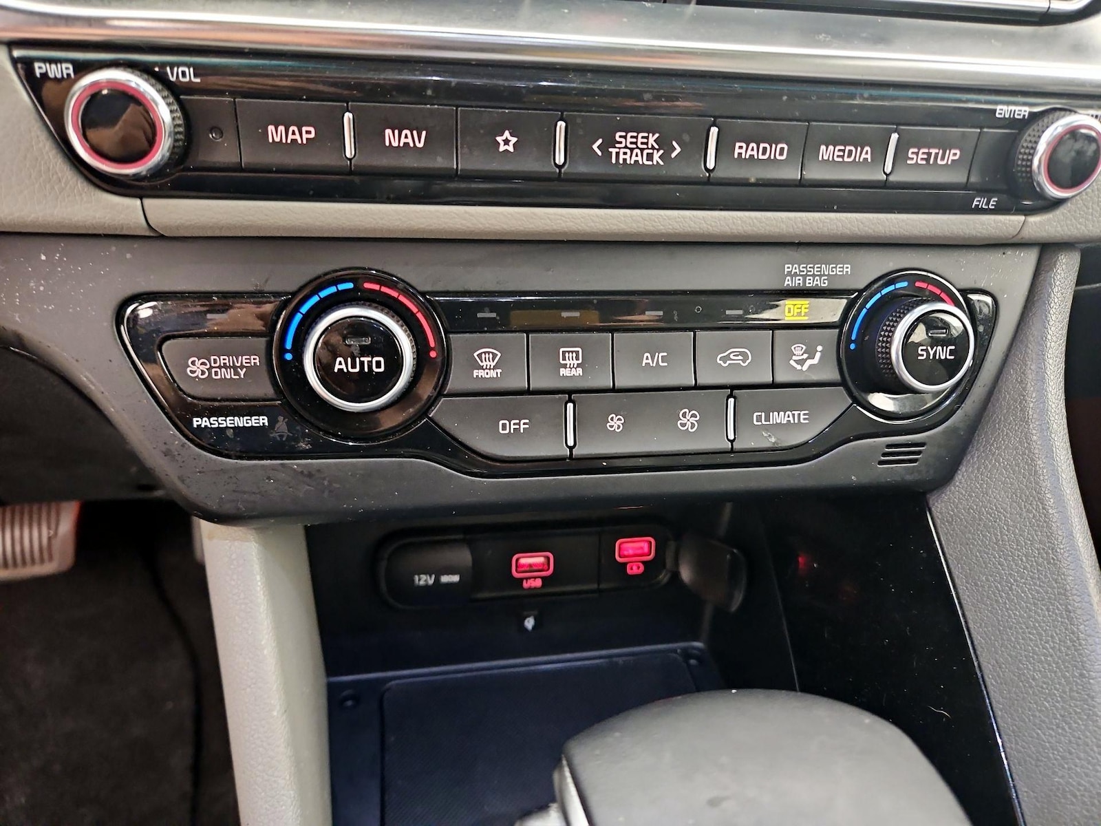 2022 Kia Niro EX Premium - Photo 18