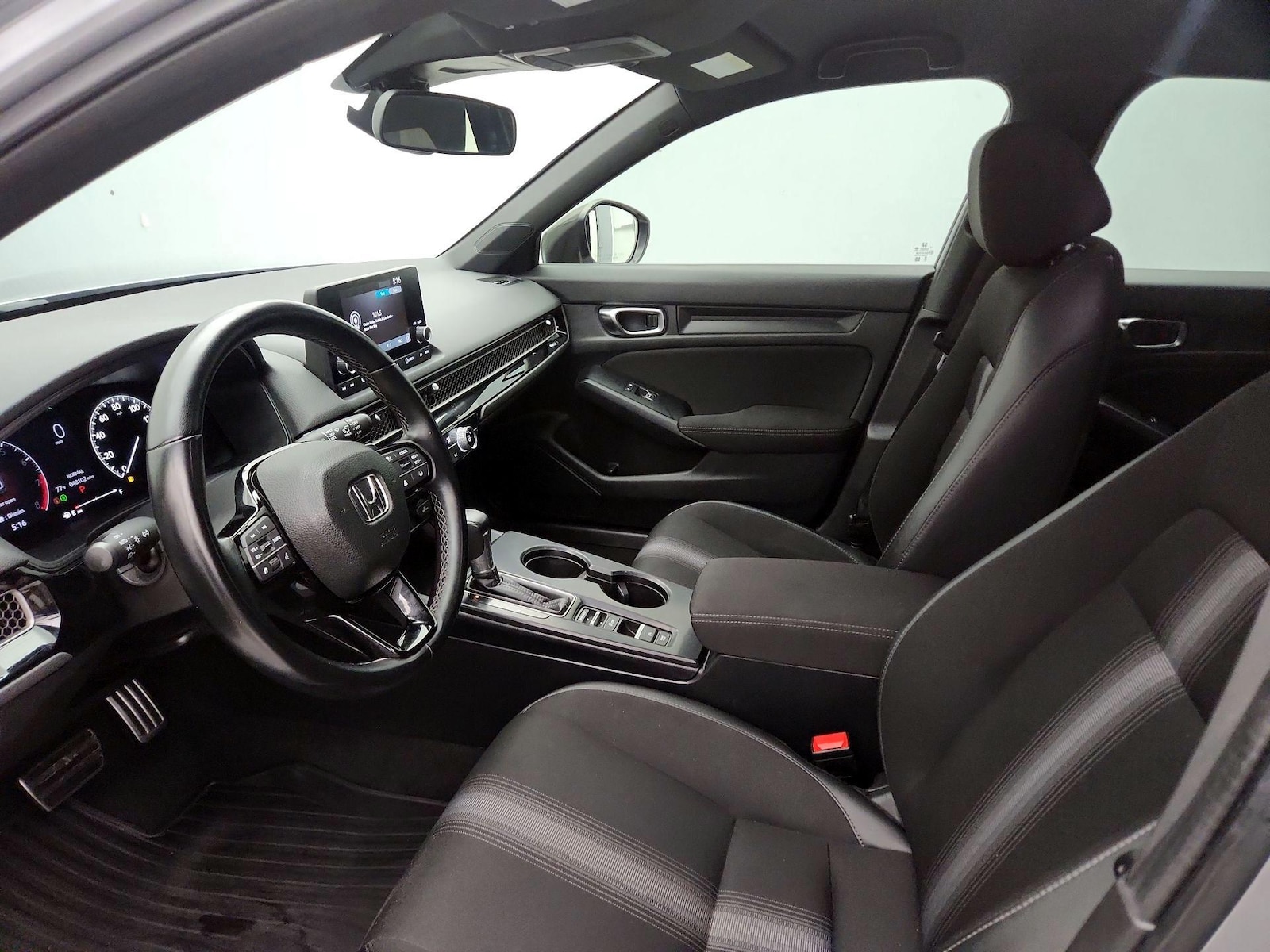2024 Honda Civic Hatchback Sport - Photo 12