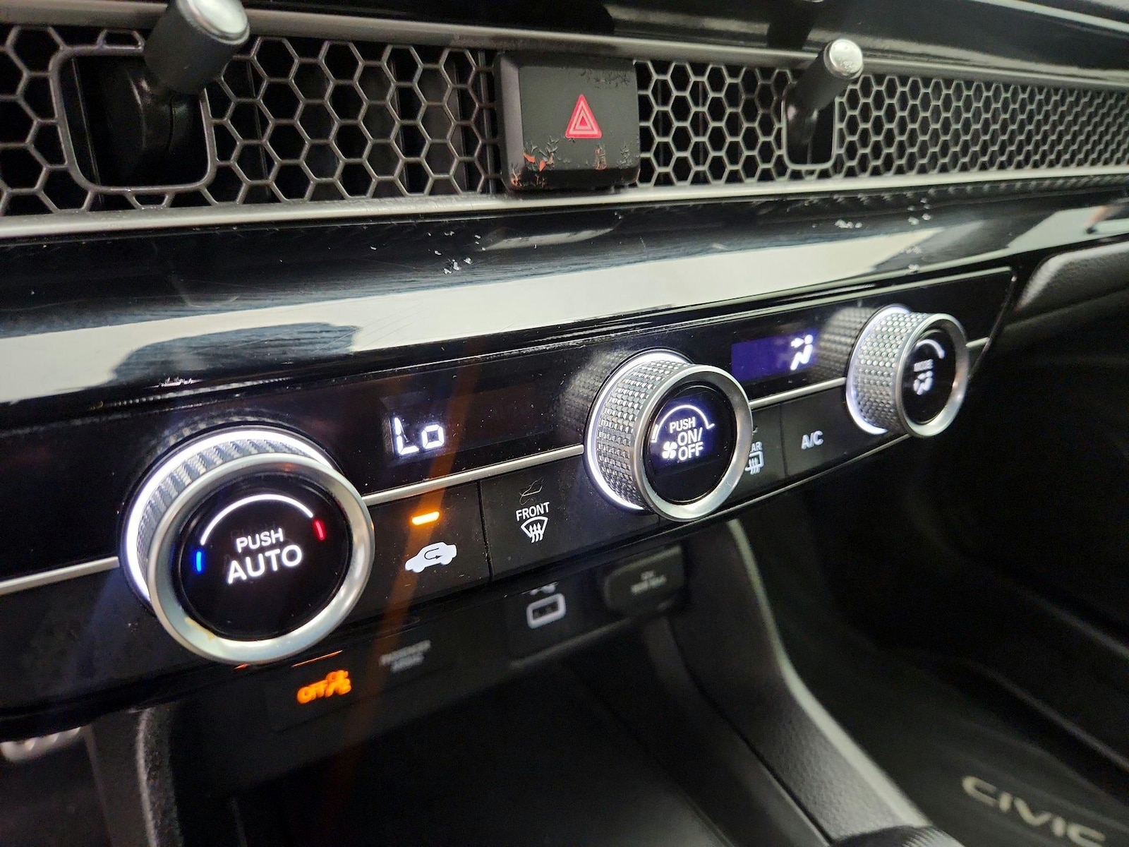2024 Honda Civic Hatchback Sport - Photo 17
