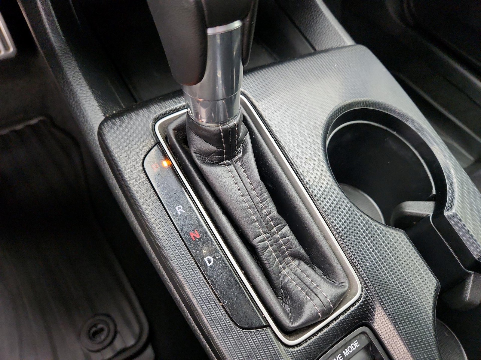 2024 Honda Civic Hatchback Sport - Photo 18