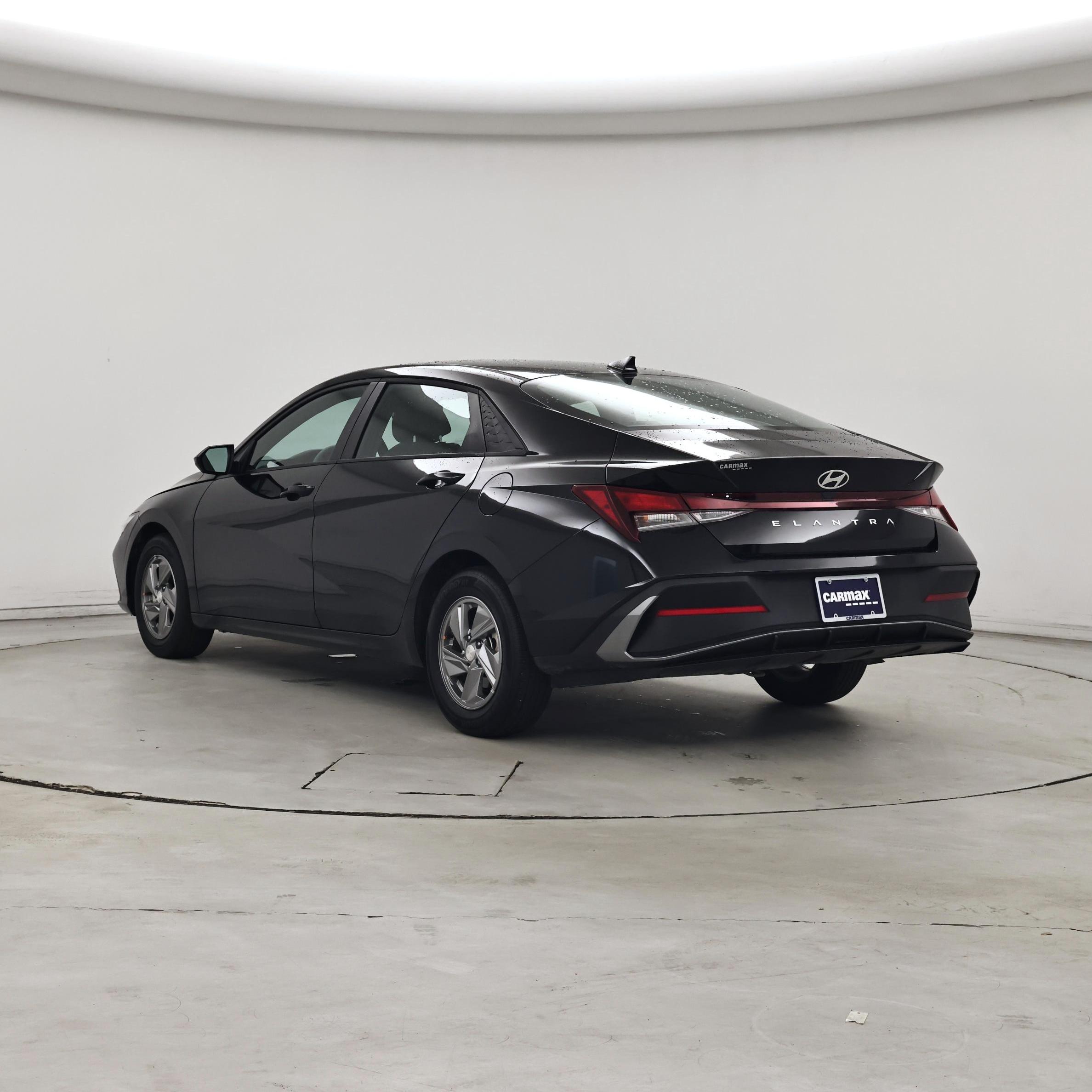 Thumbnail: 2026 Hyundai Elantra - 2