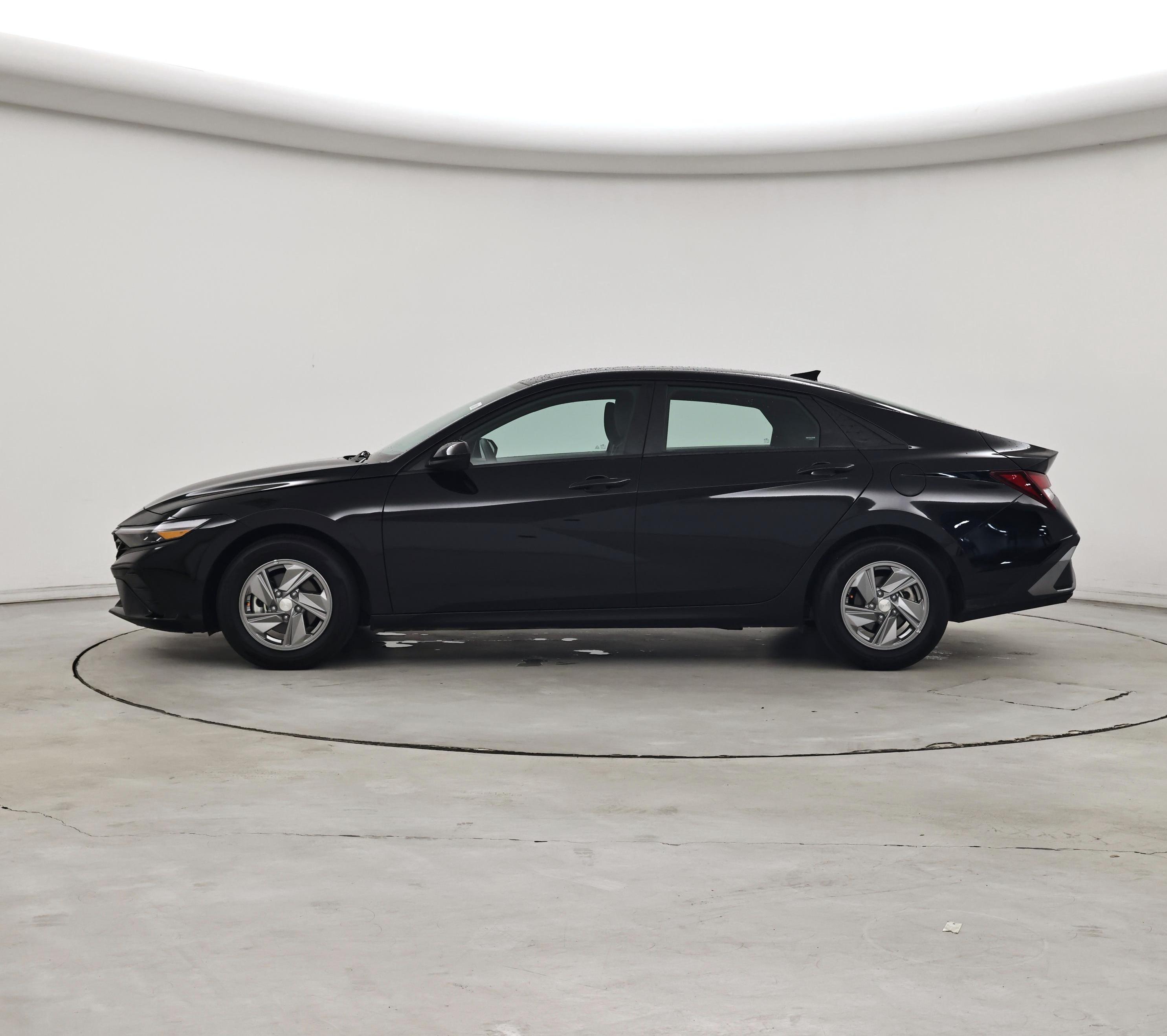 Thumbnail: 2026 Hyundai Elantra - 3